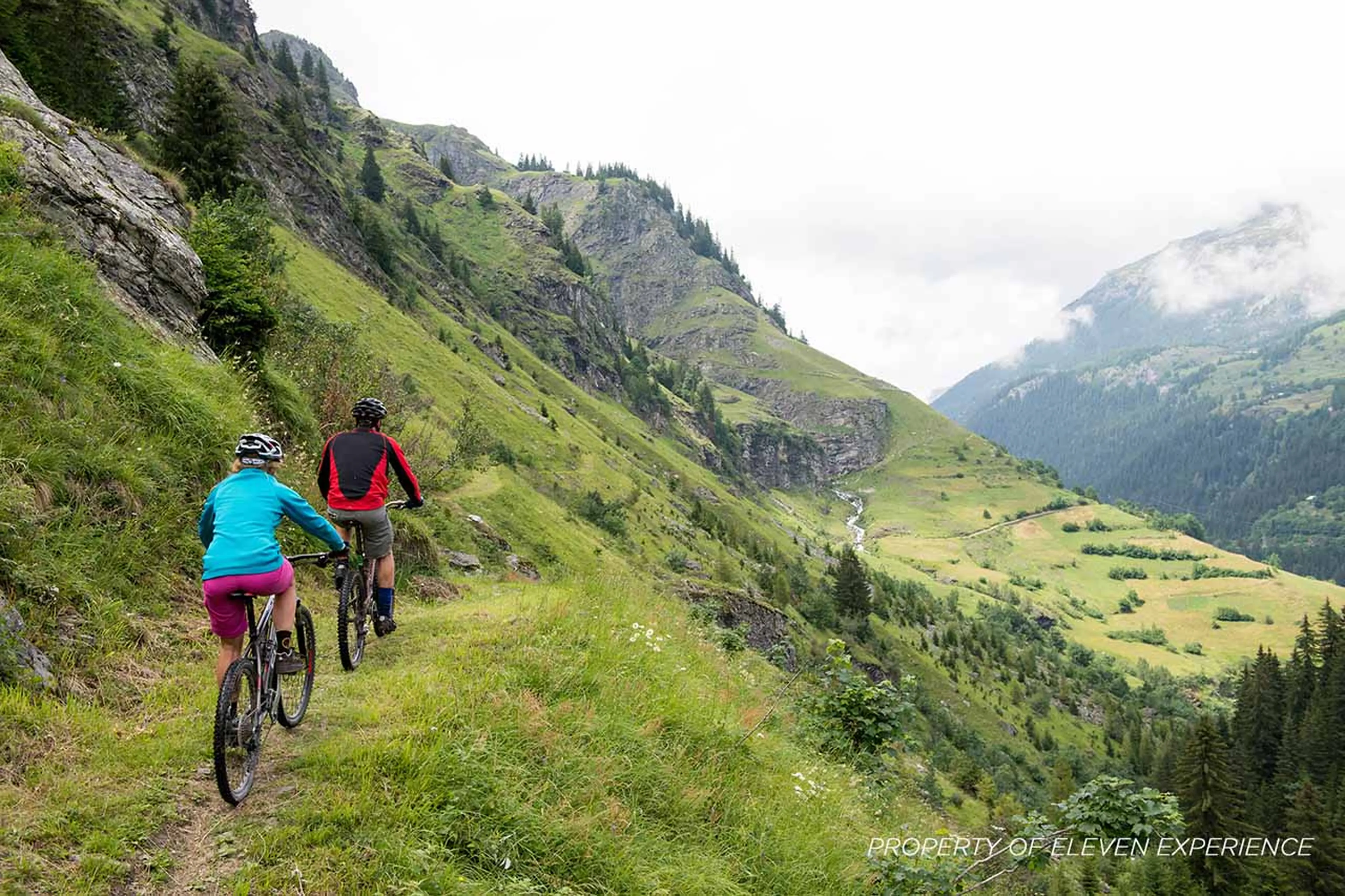 Mountain biking in Le Miroir