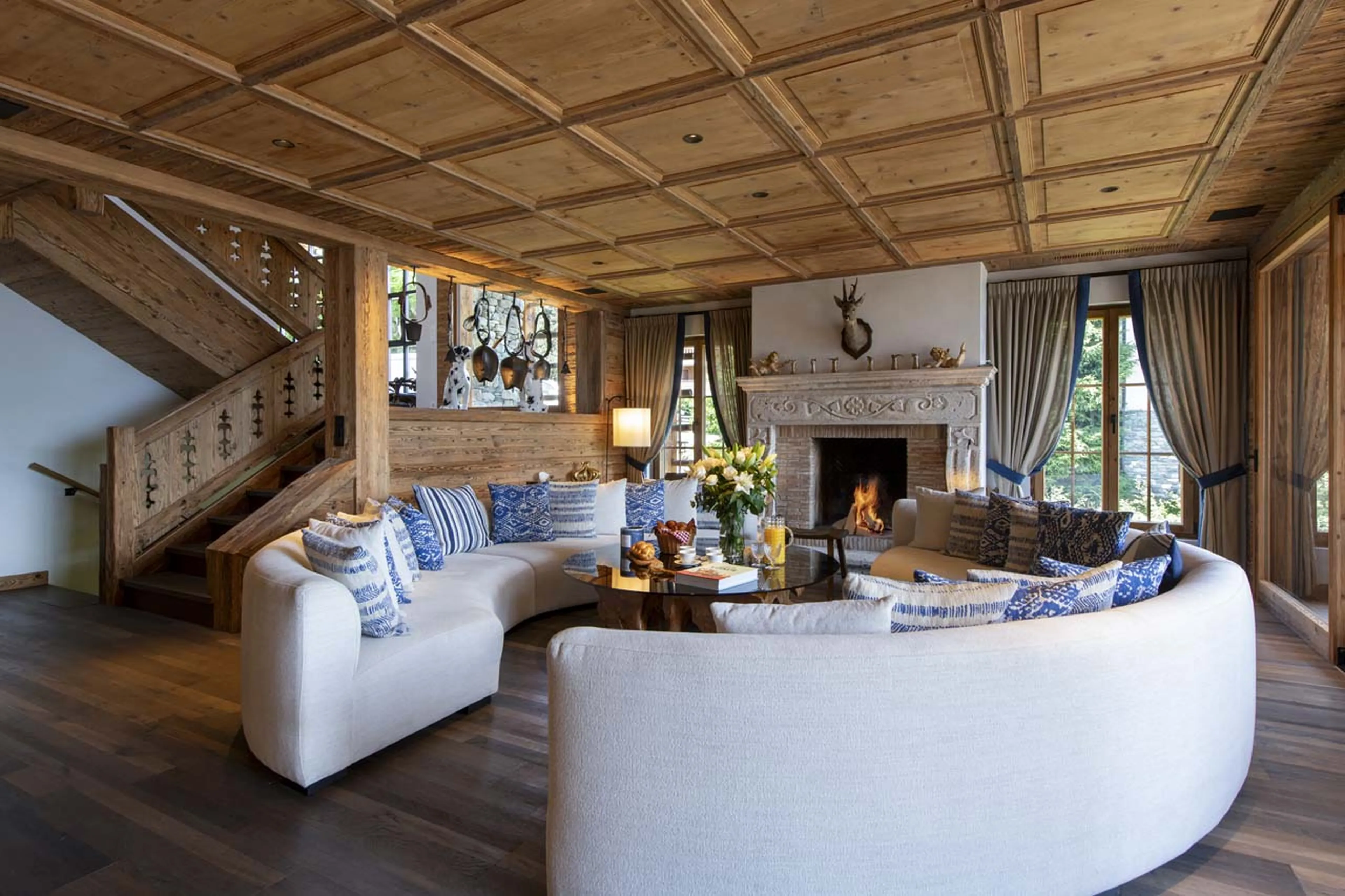 Open plan living area at Chalet Peter Pan in Verbier