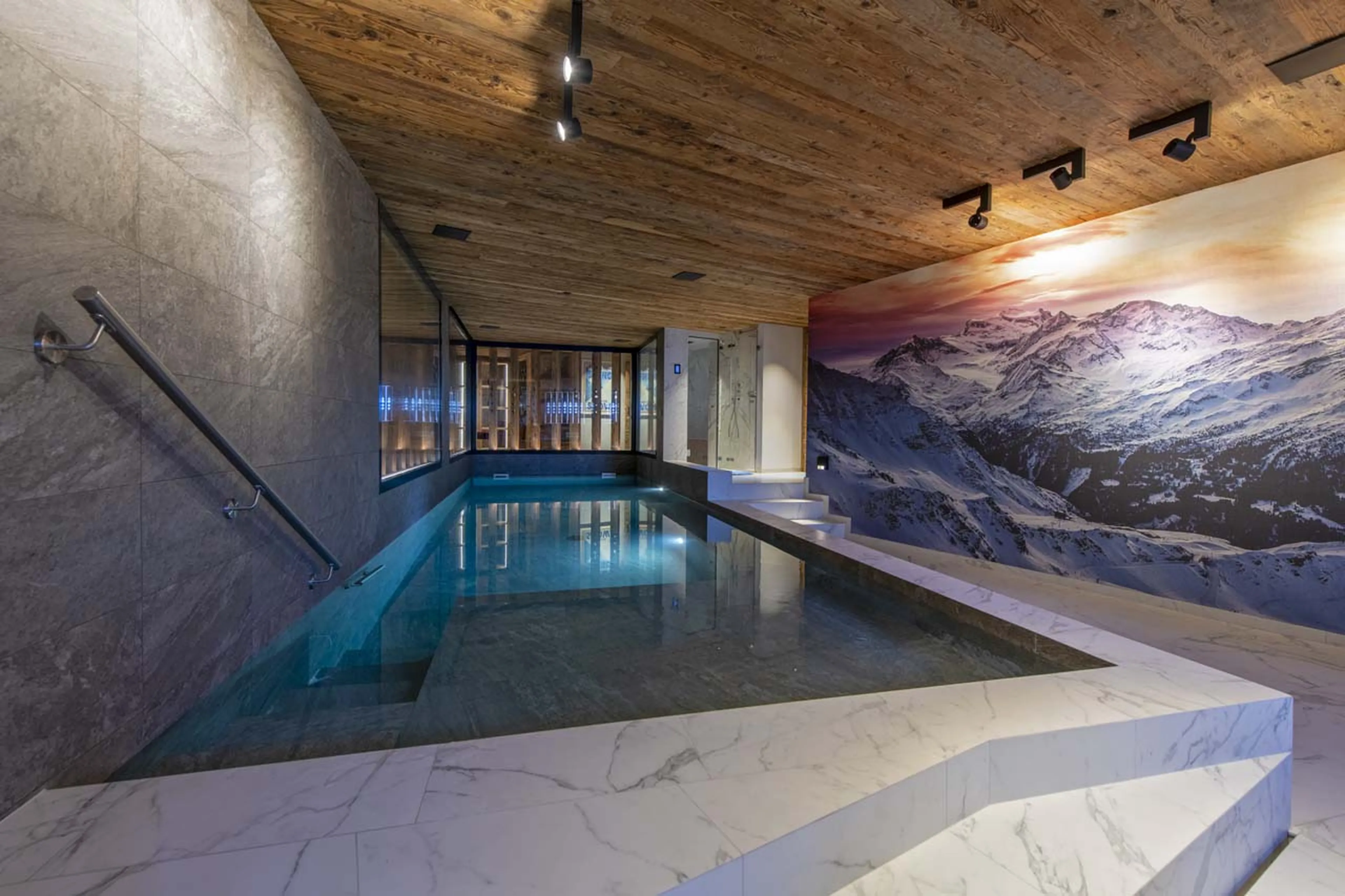 Indoor pool at Chalet Peter Pan in Verbier