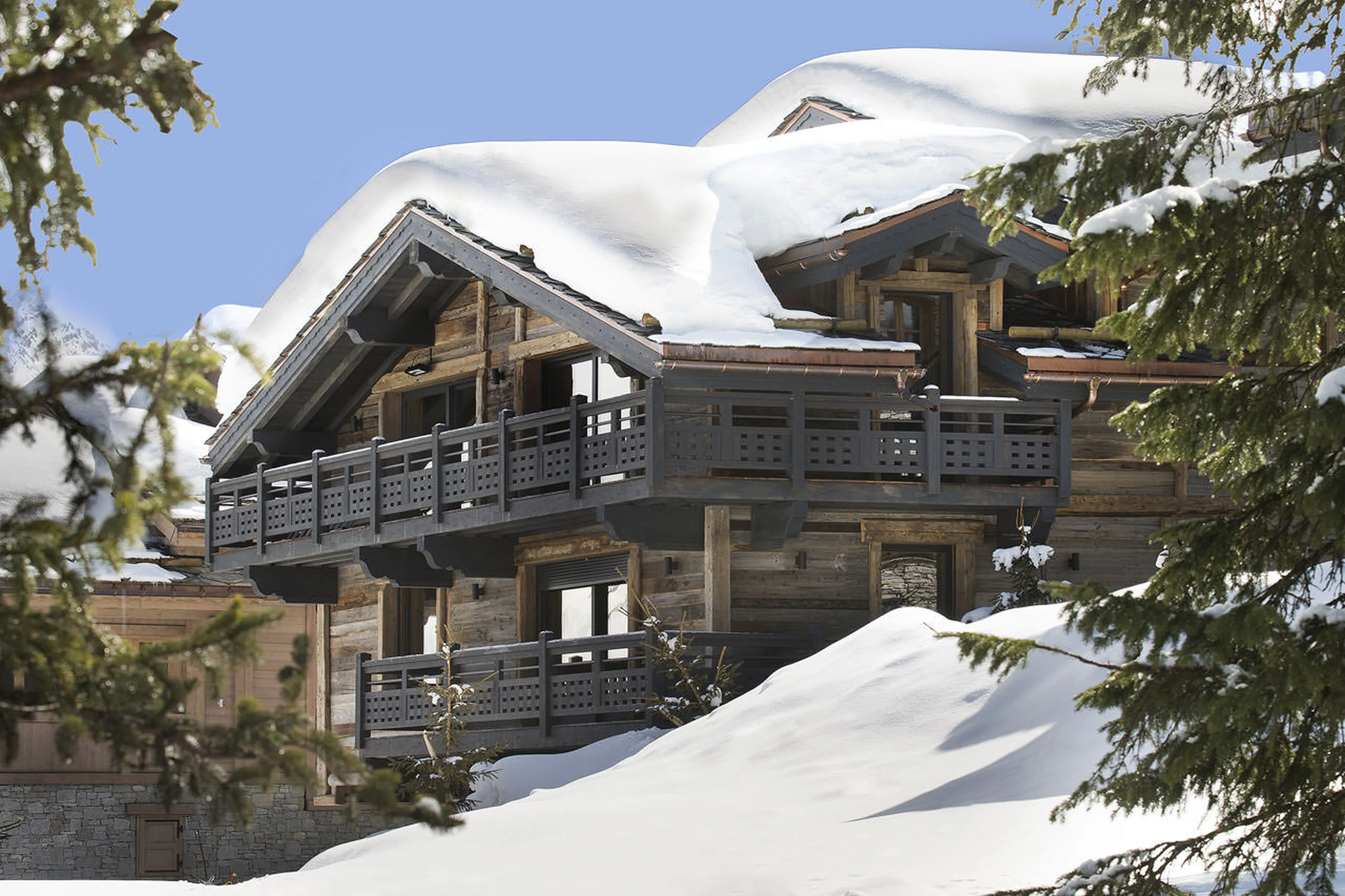 Exterior view of the palatial chalet Le Petit Palais in Courchevel 1850