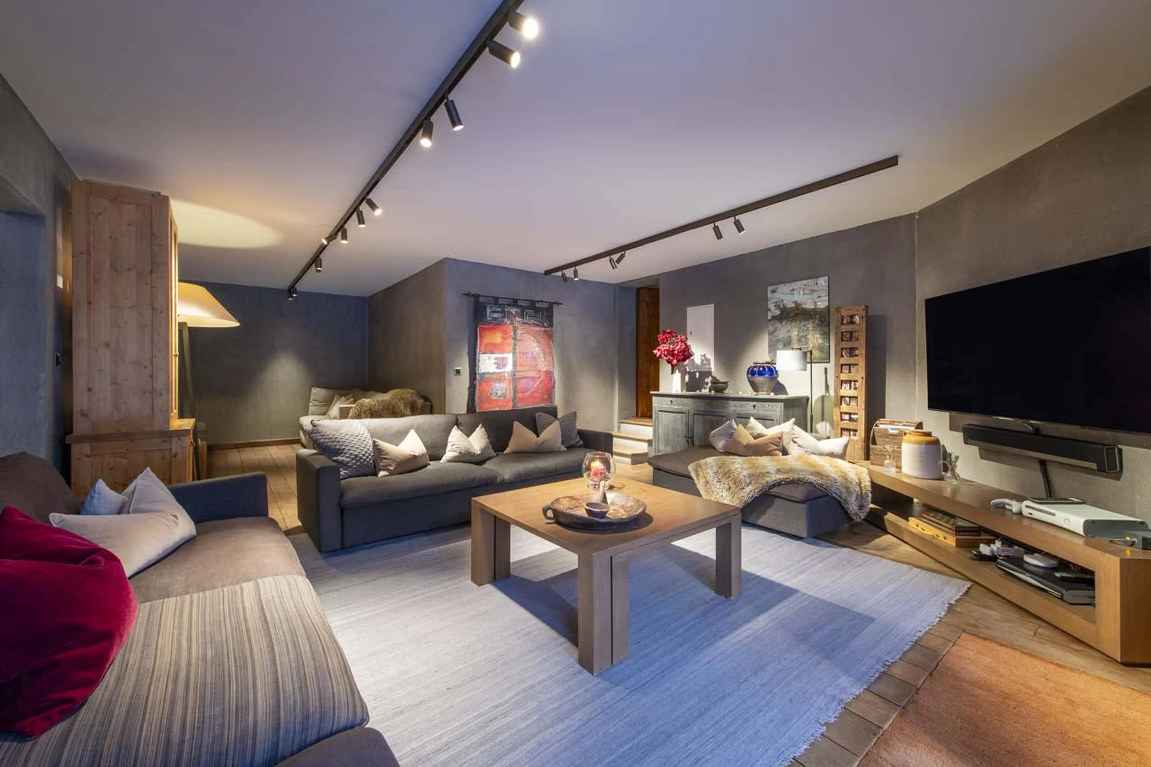 TV room at Chalet Pierre Avoi in Verbier