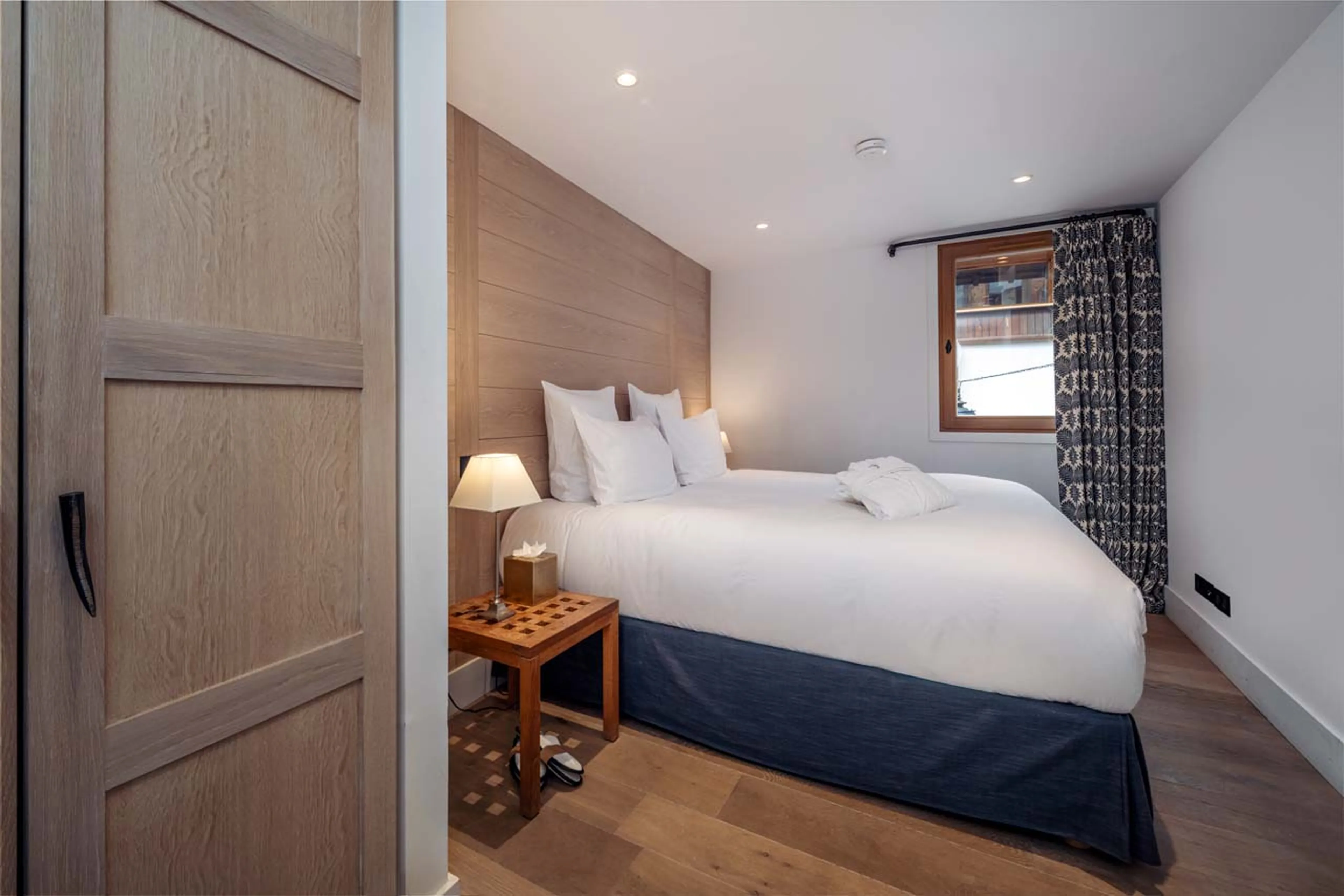 Double bedroom in Chalet Pierremont, Courchevel Le Praz