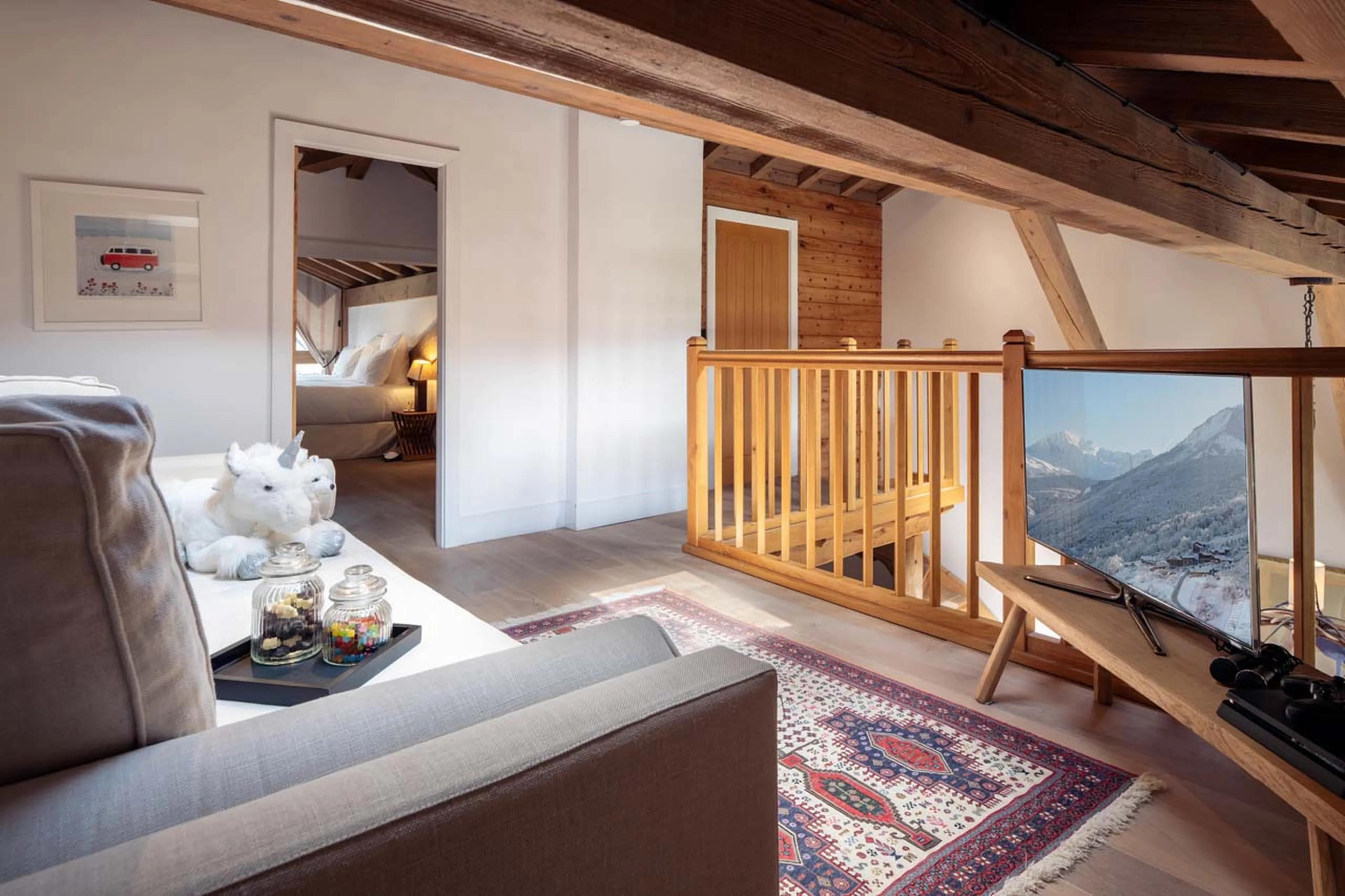 Landing with sofa in Chalet Pierremont, Courchevel Le Praz
