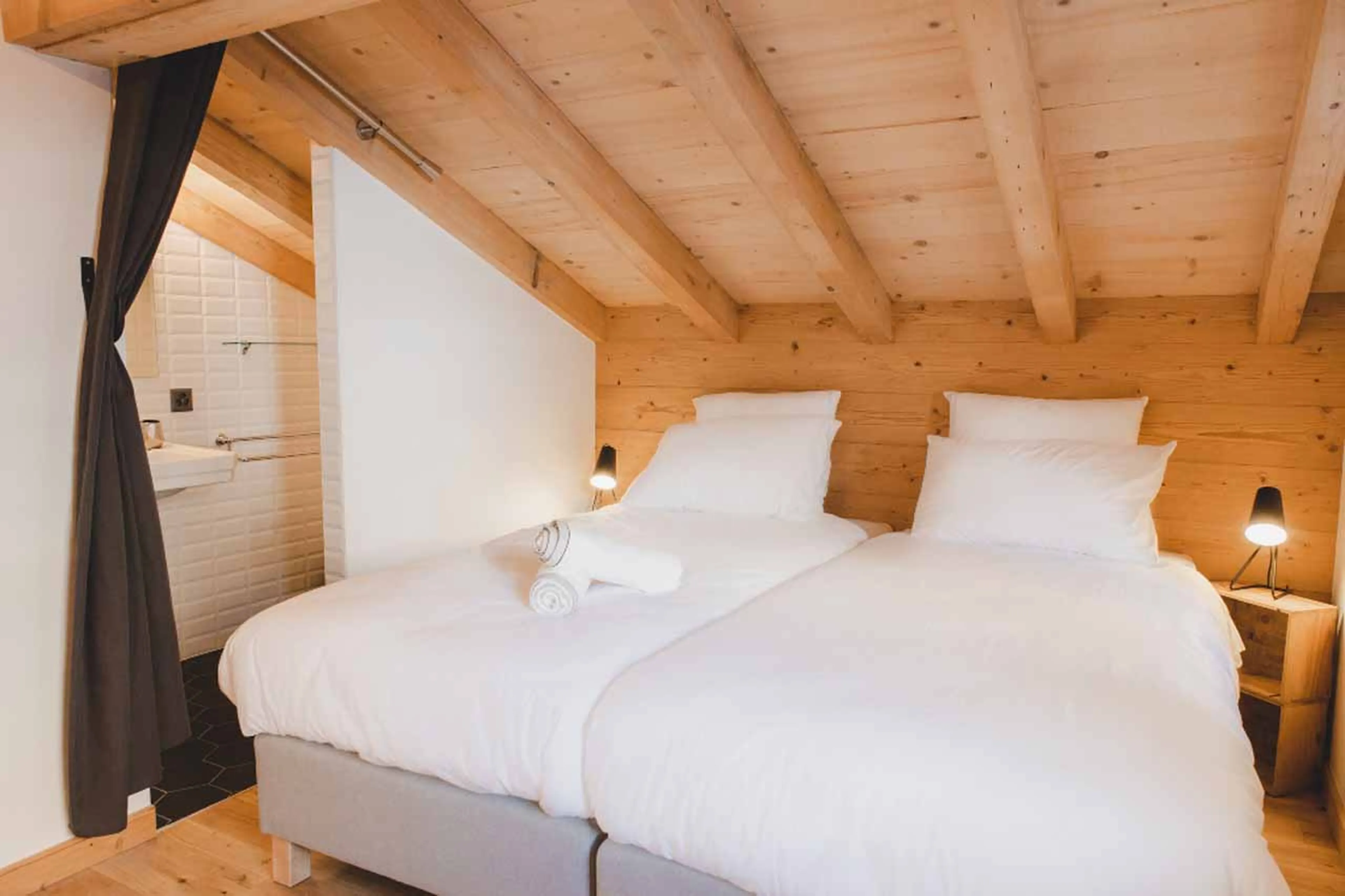 Access to en-suite bathroom at Chalet Pierrepointe in Verbier
