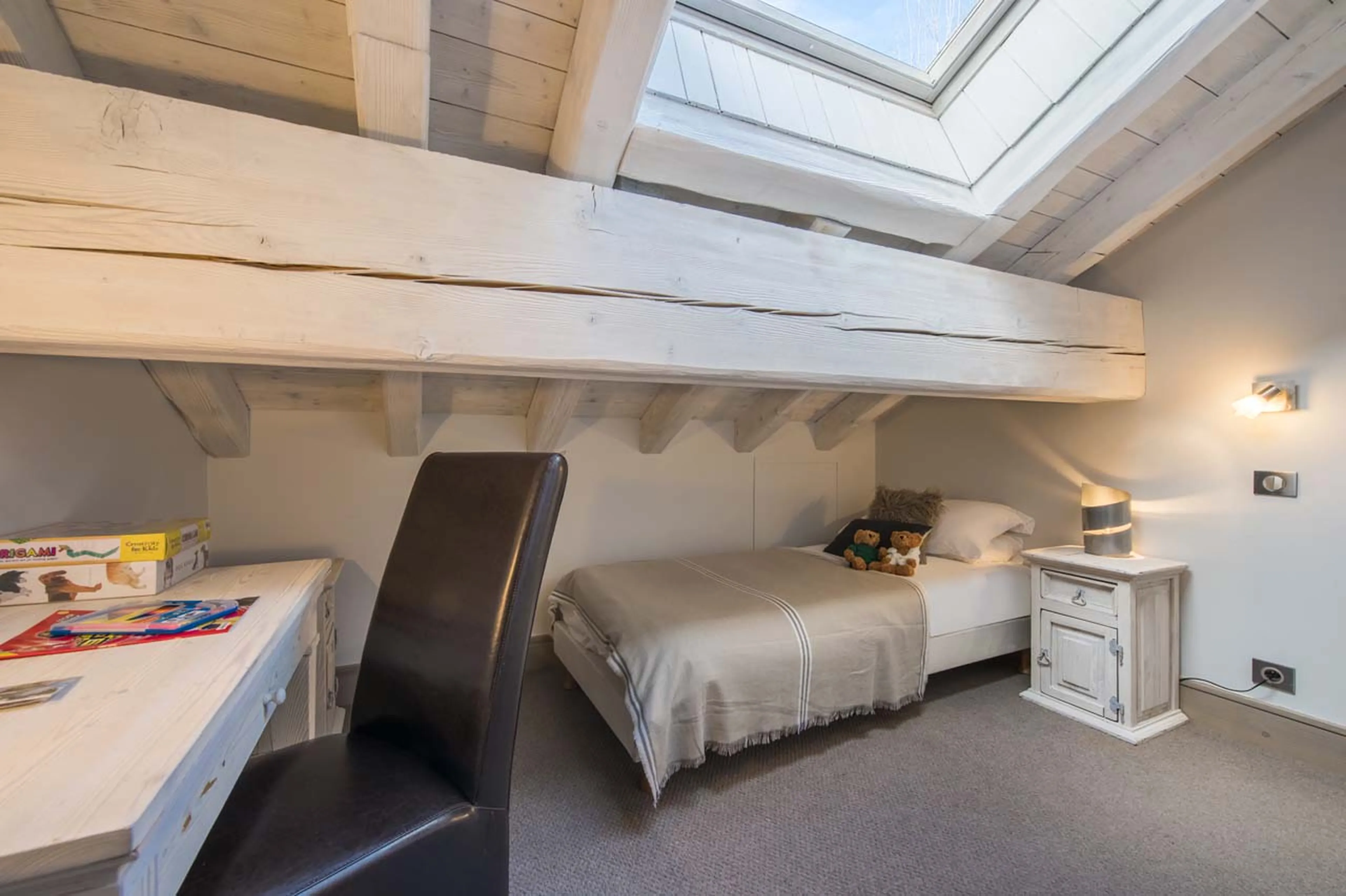 Darwin bedroom at Chalet Pont du Cam in Meribel