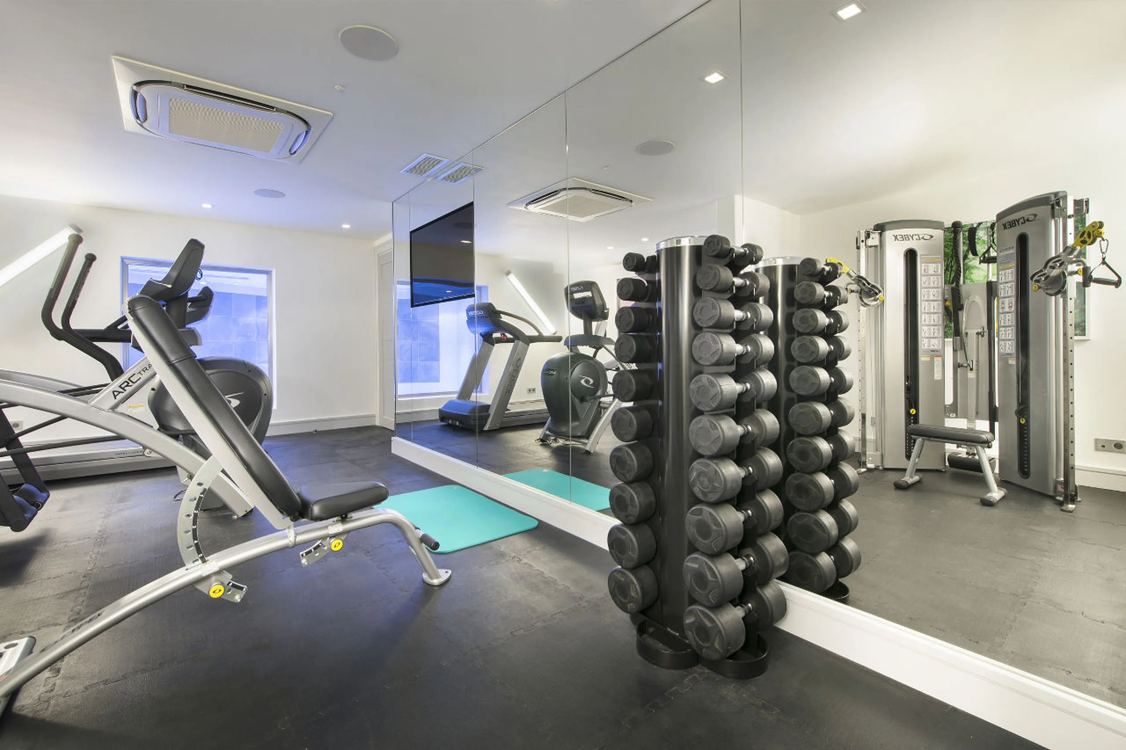 Fitness room in Chalet Pow Pow, Courchevel 1850