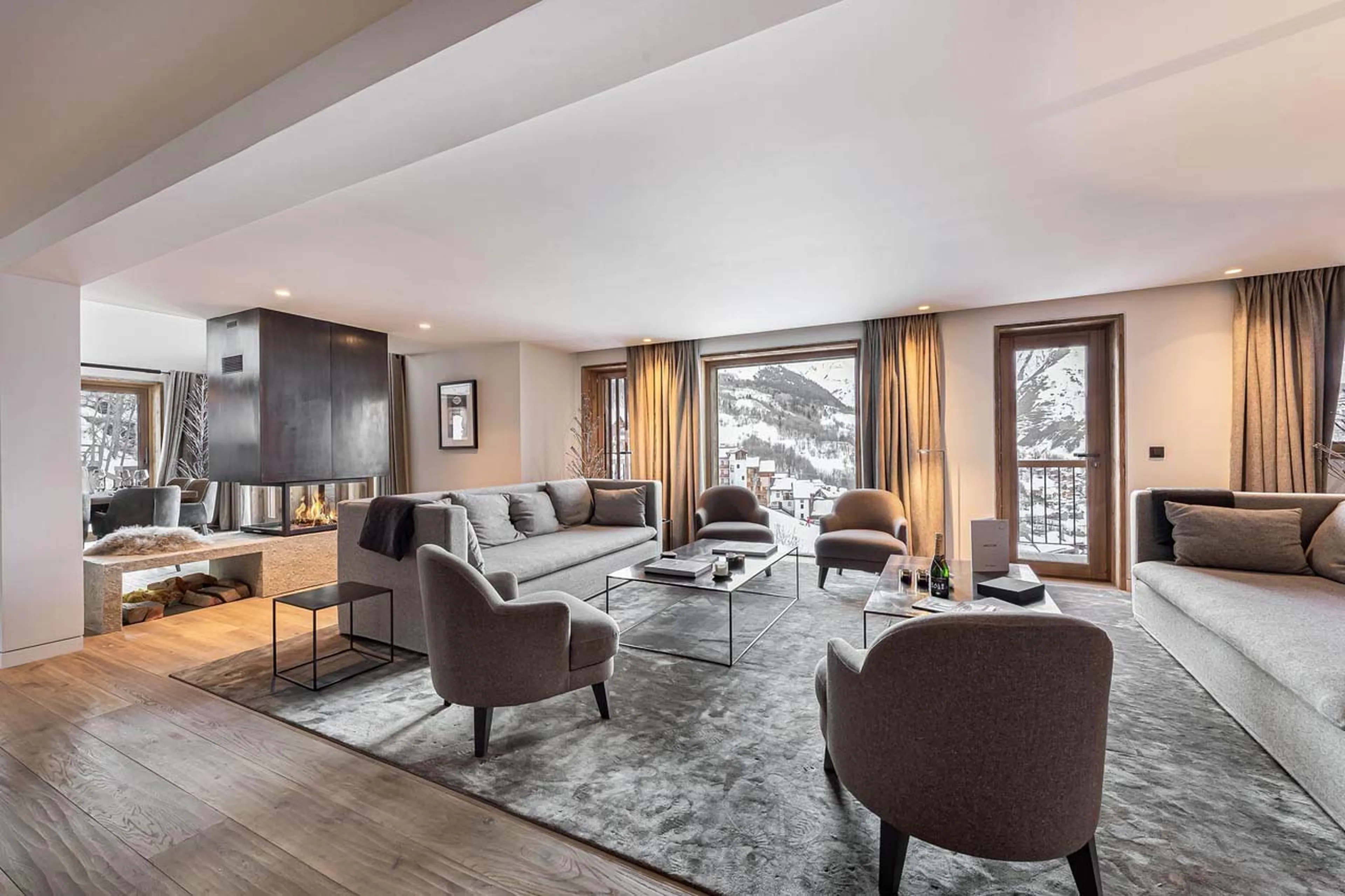 Open plan living area at Chalet Quebec in St Martin de Belleville