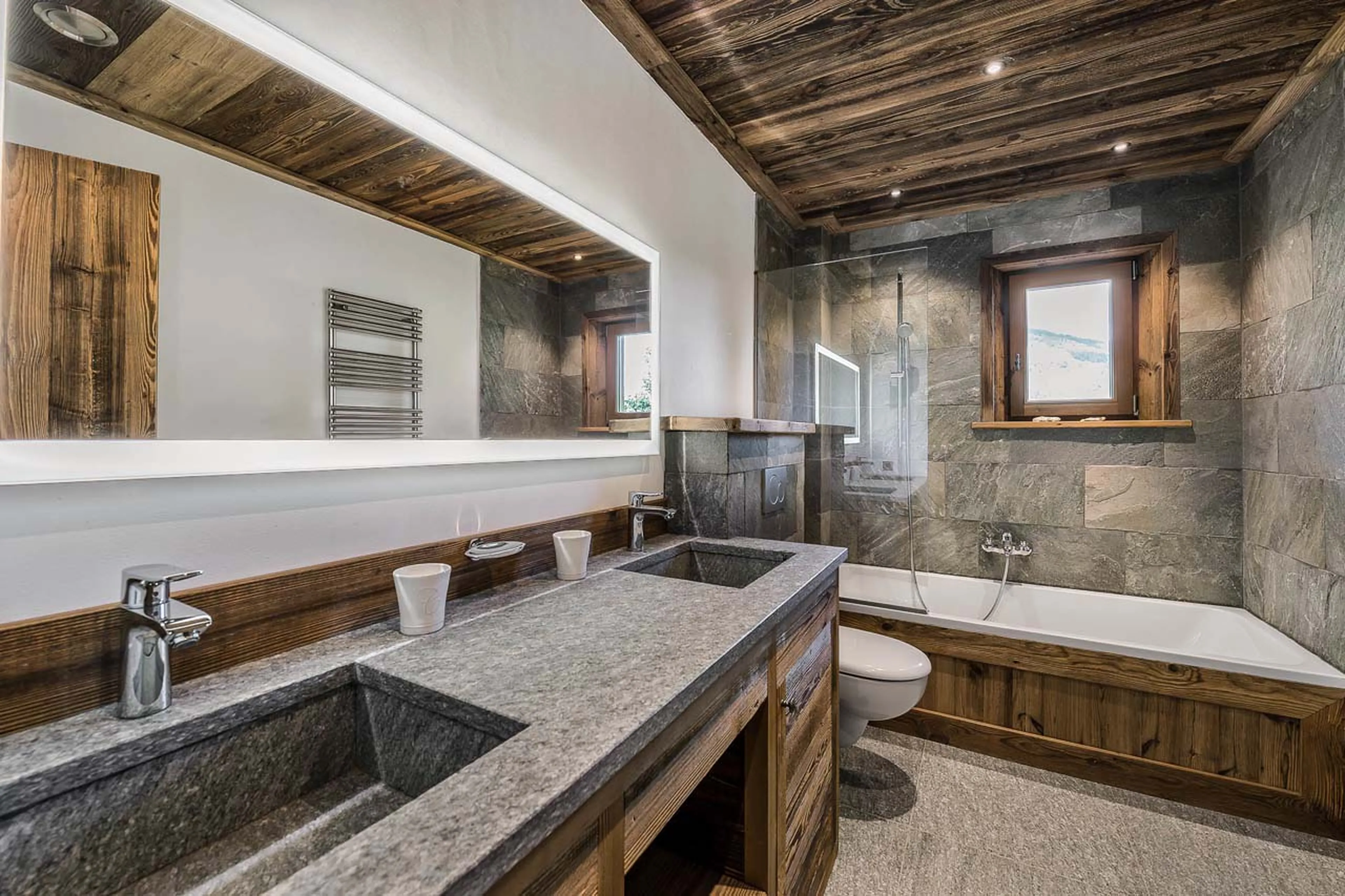 Bathroom one at Chalet Queen Mijane in Meribel