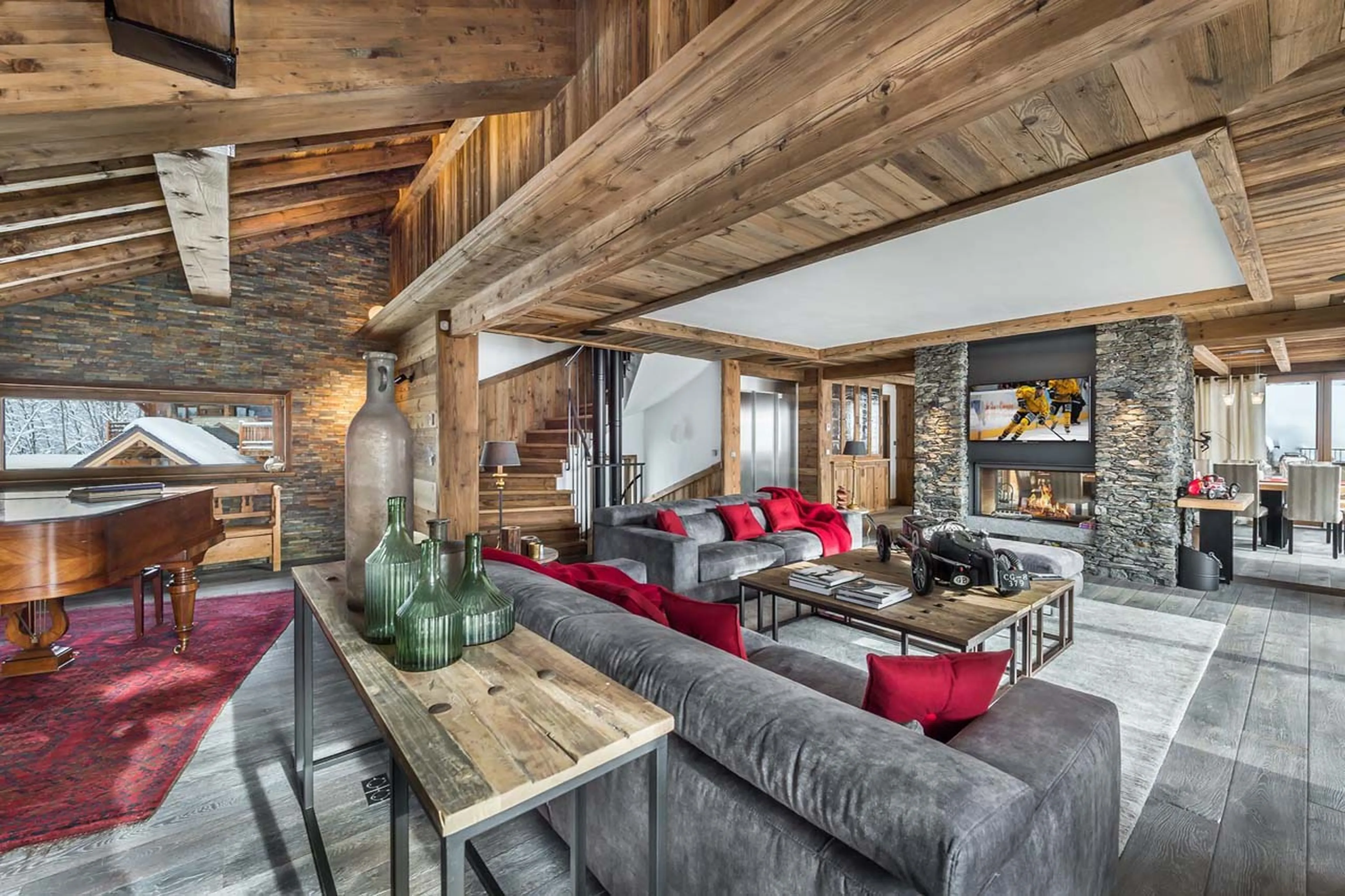 Living area at Chalet Queen Mijane in Meribel