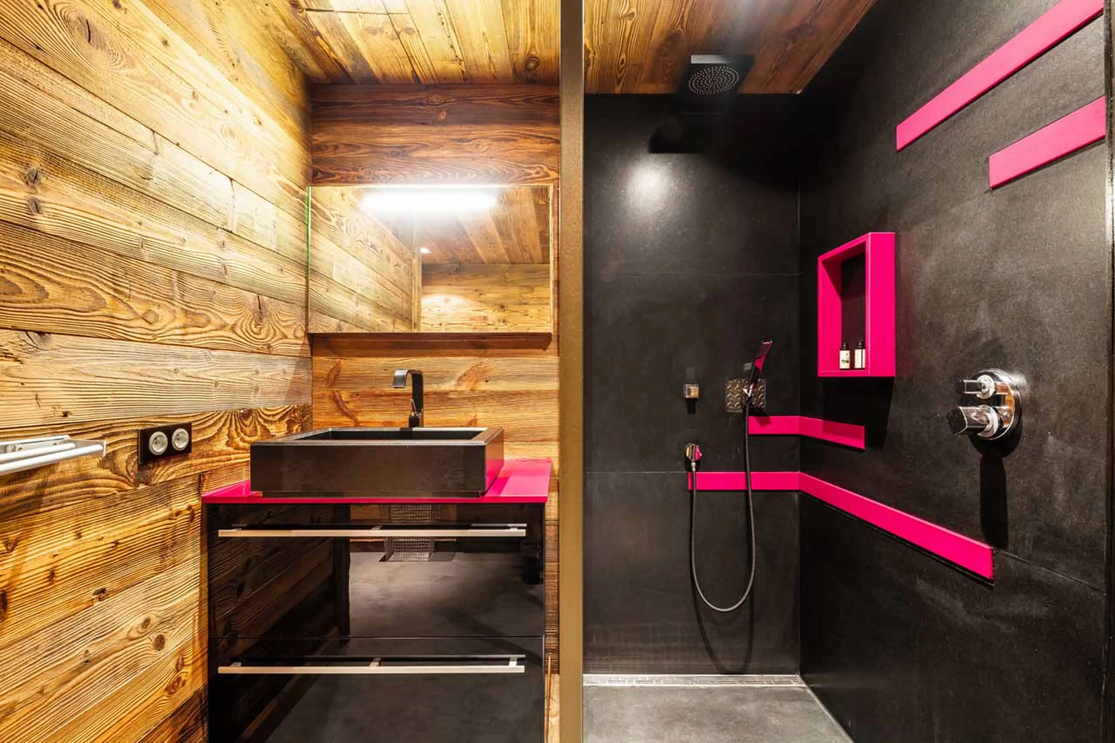 Bathroom three at Chalet Quezac in Tignes
