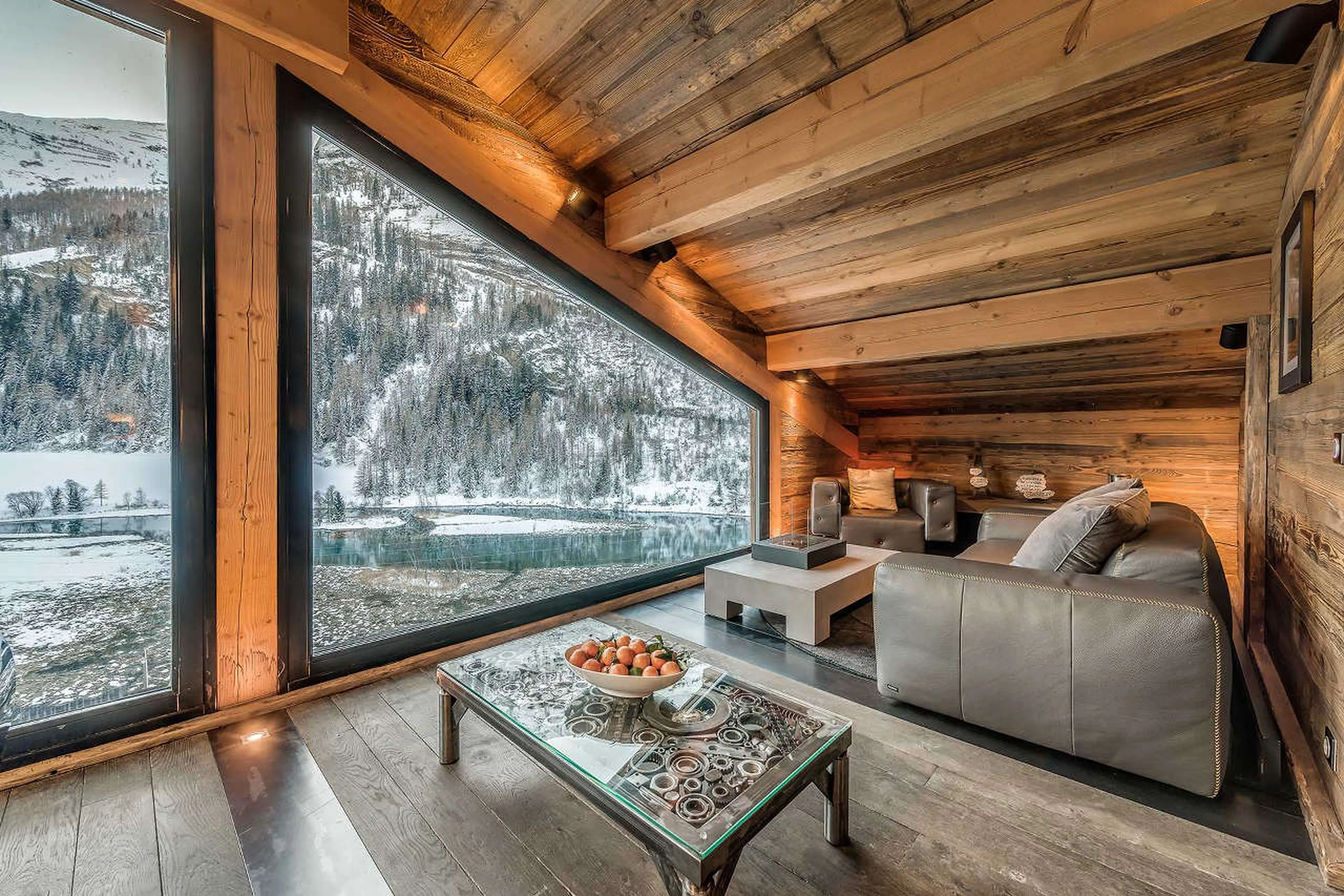 Snug corner with a view in Chalet Quezac in Tignes
