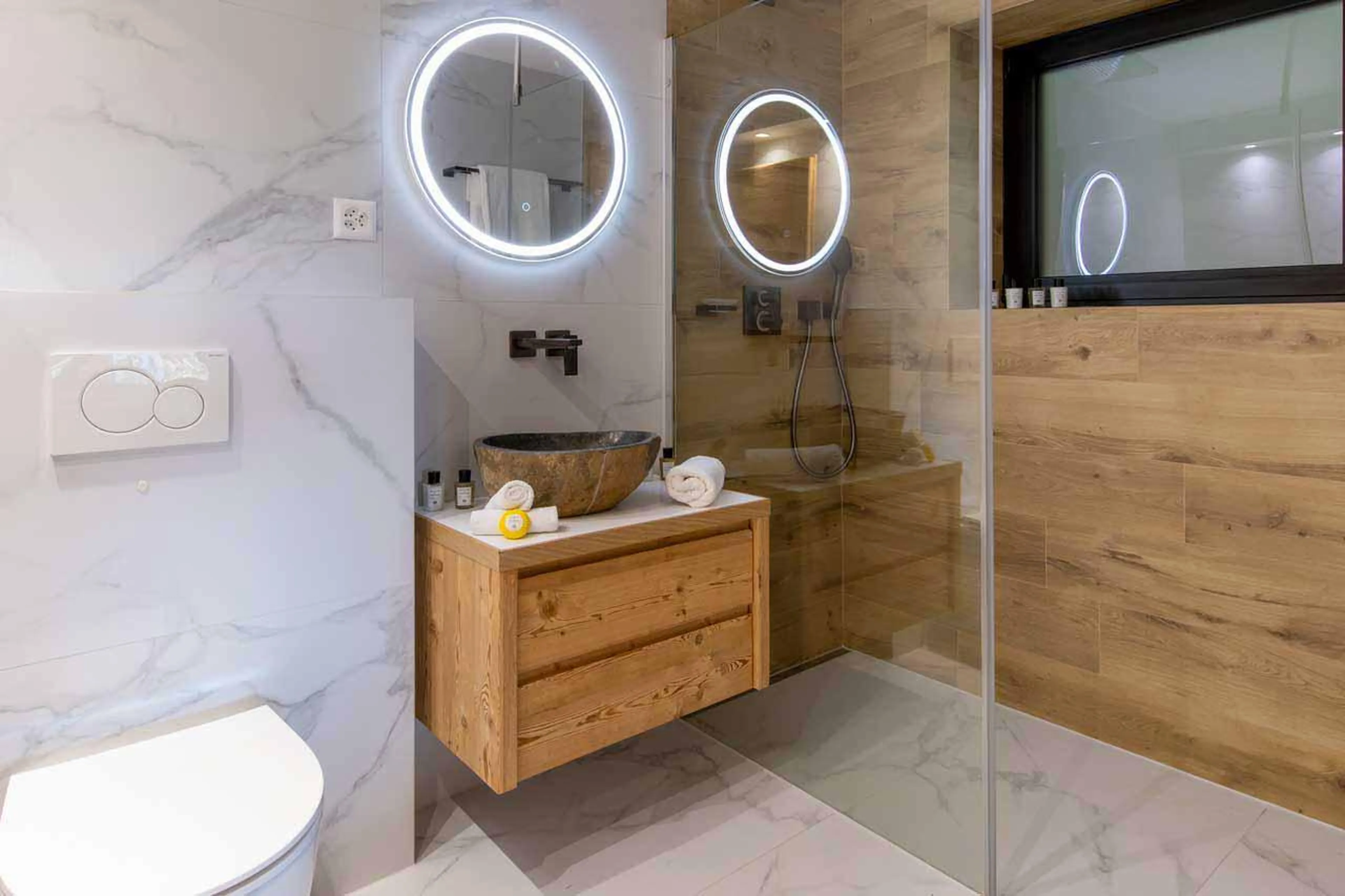 En-suite shower room in Chalet Ranch, Verbier