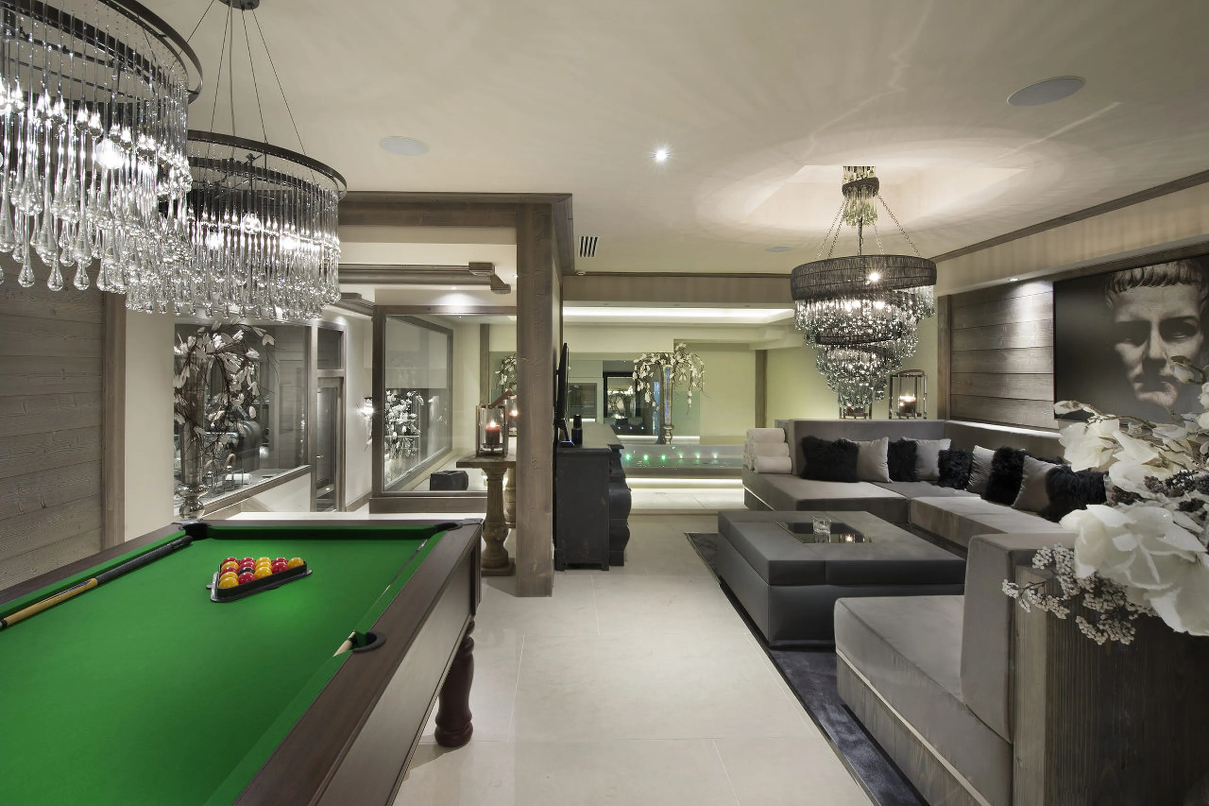 Entertainment area with pool table