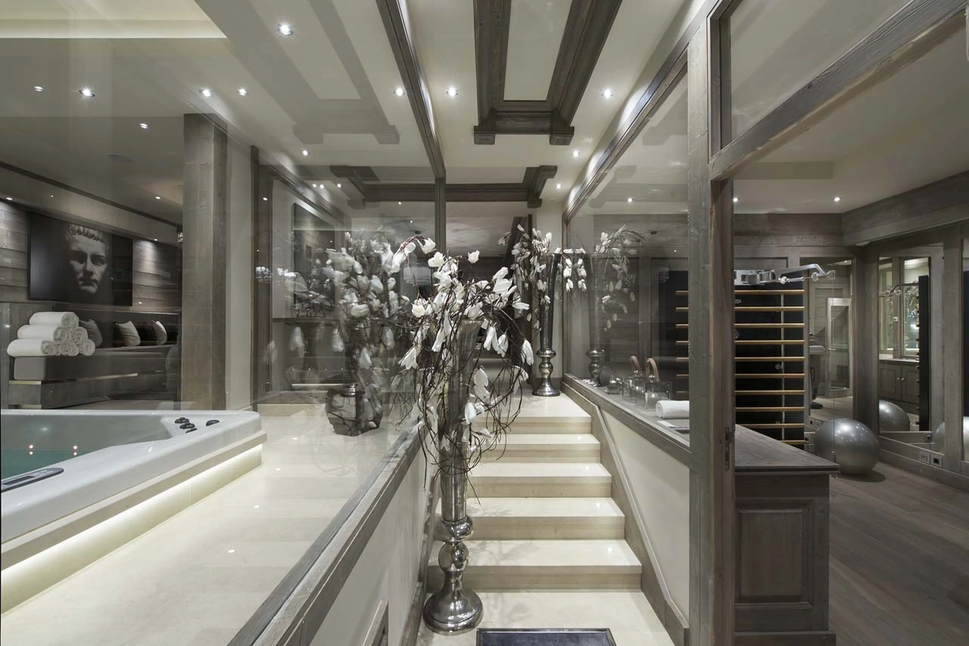 Gym adjacent to Jacuzzi at Chalet Razzie in Courchevel 1850