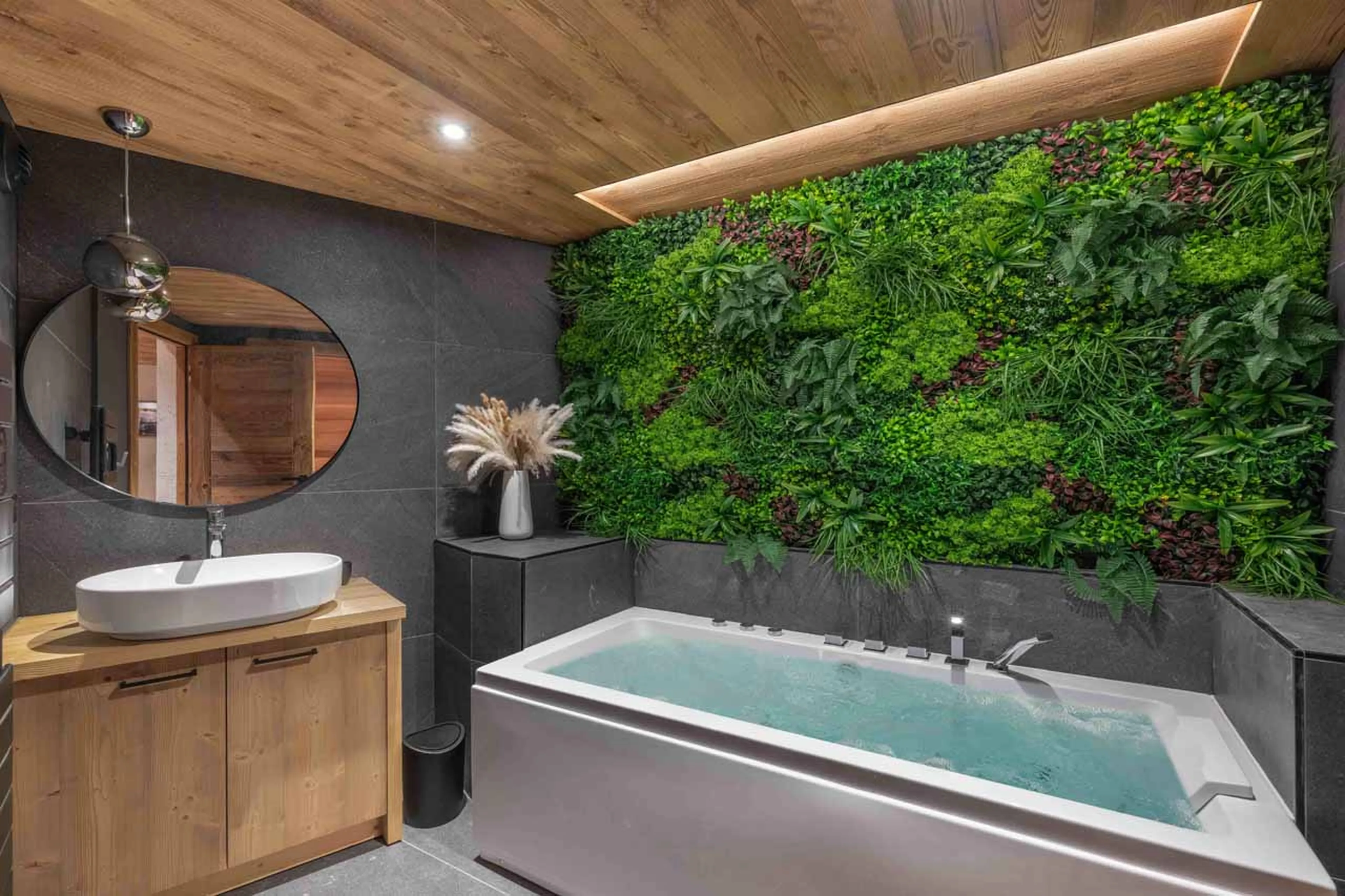 Whirl pool bathtub at Chalet Reve de Marmotte in Meribel