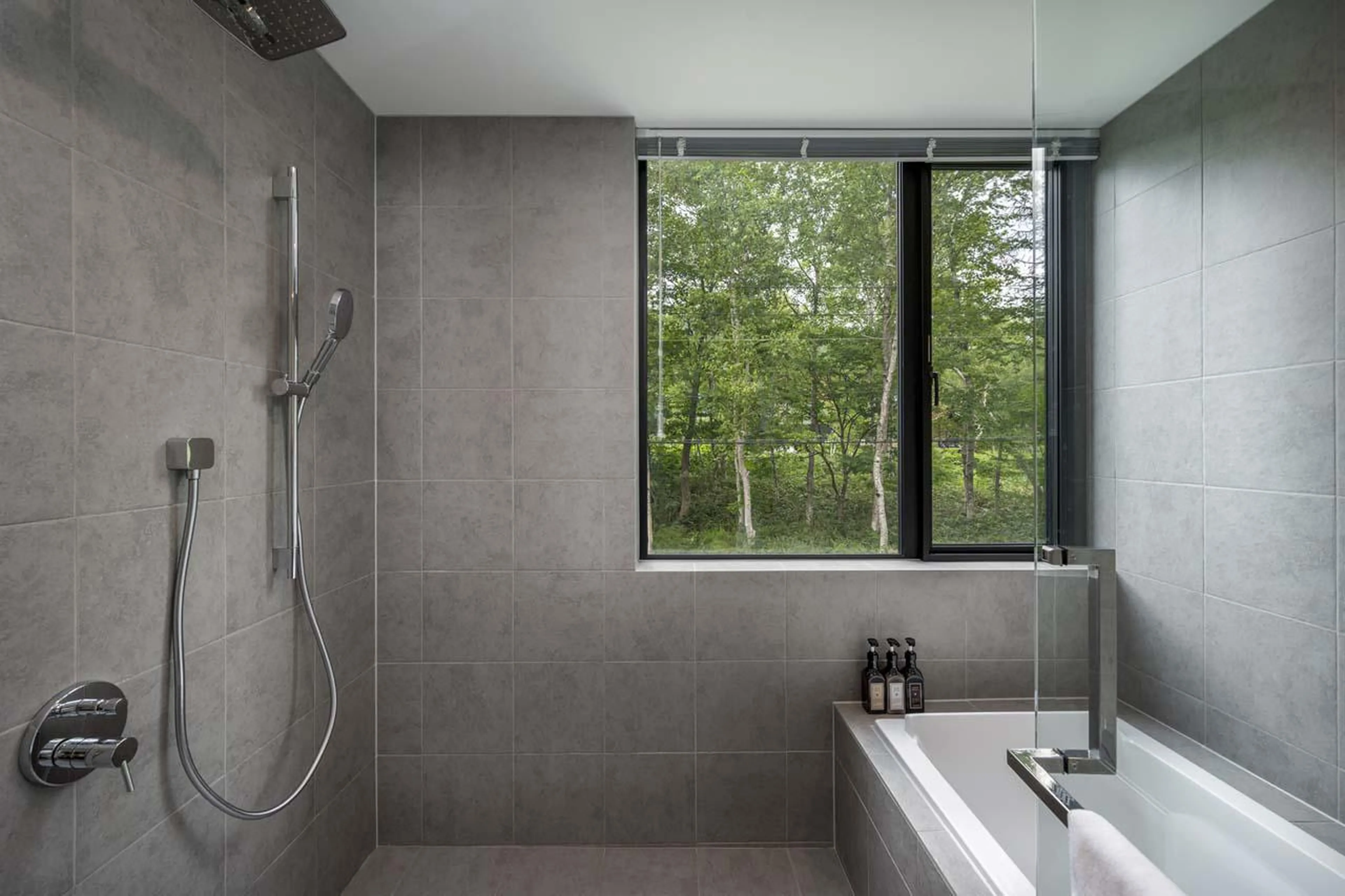 En-suite bathroom at Chalet Ryoun in Niseko