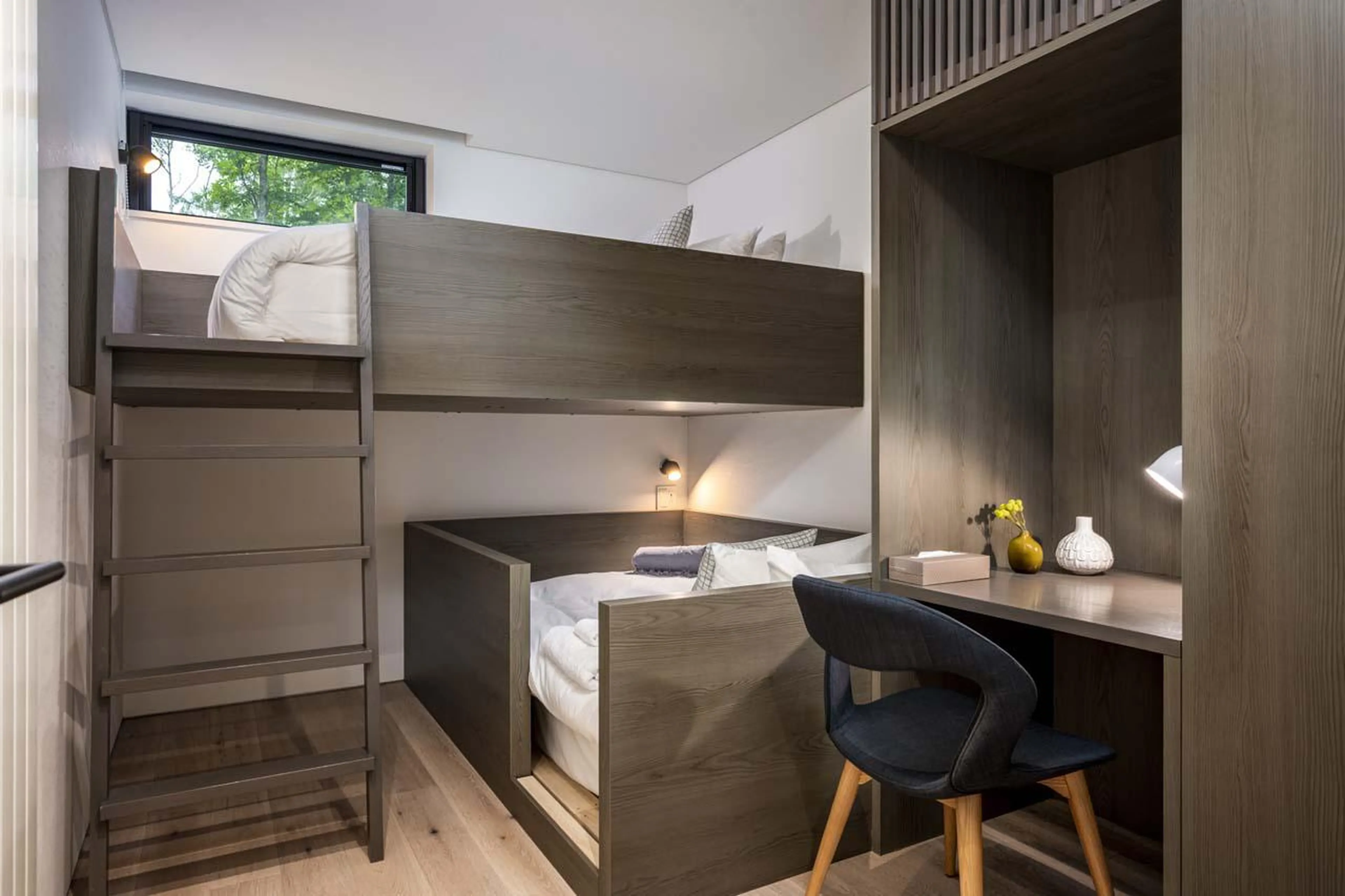 Single bunk bedroom at Chalet Ryoun in Niseko