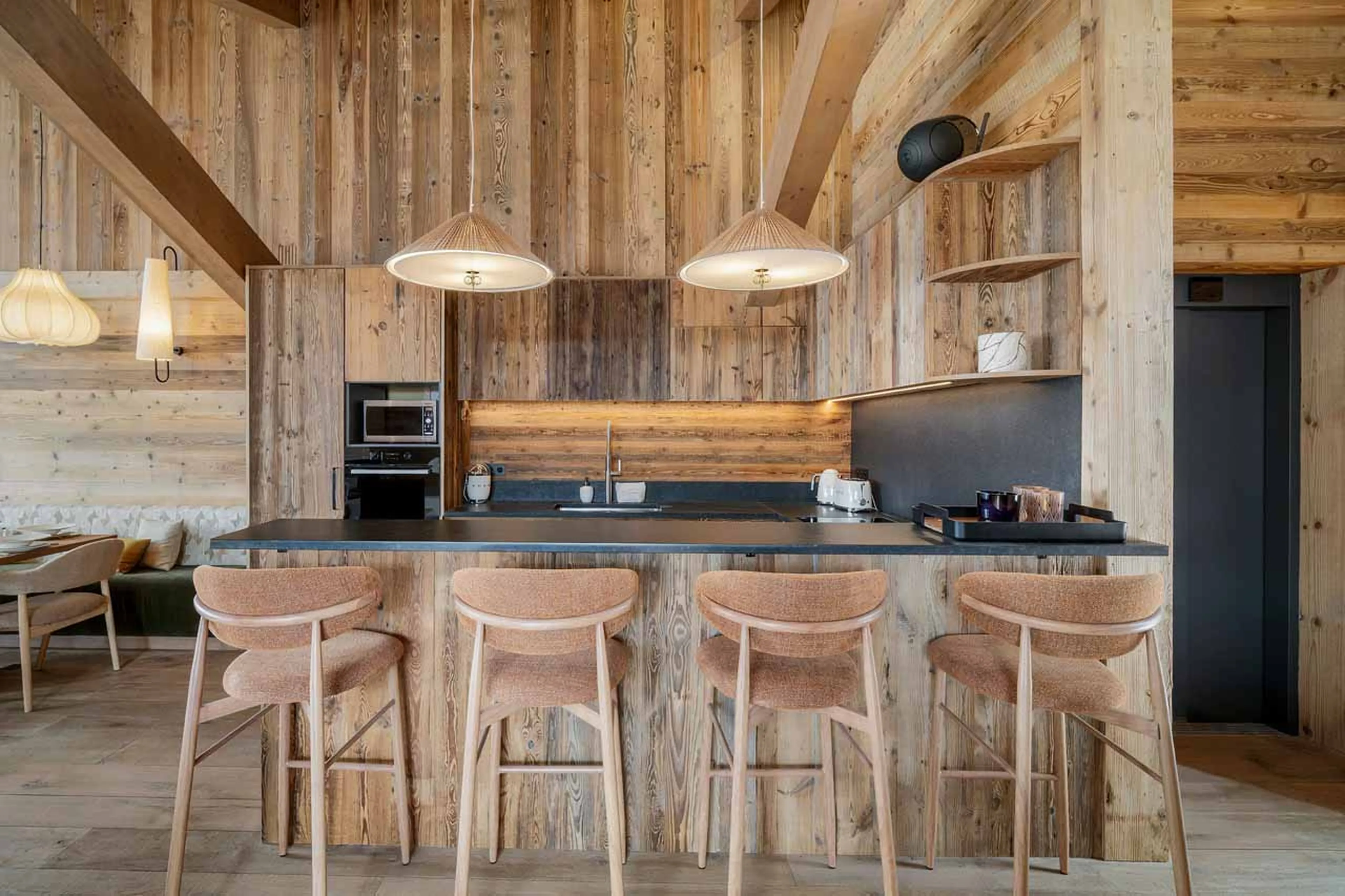 Kitchen bar seating at Chalet Sable Blanc in Saint Martin de Belleville