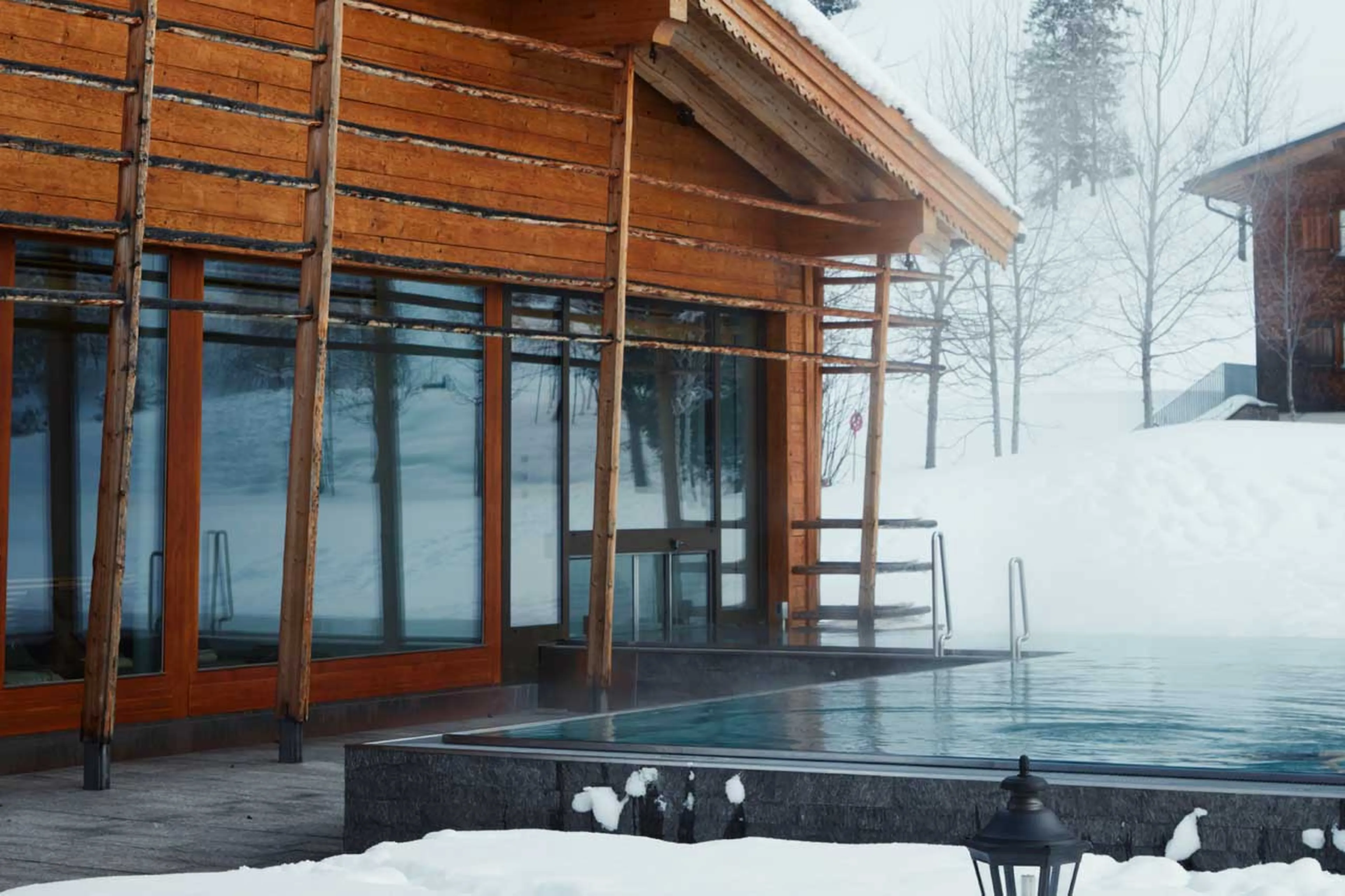 Swimming pool at the hotel at Chalet Saege in Lech