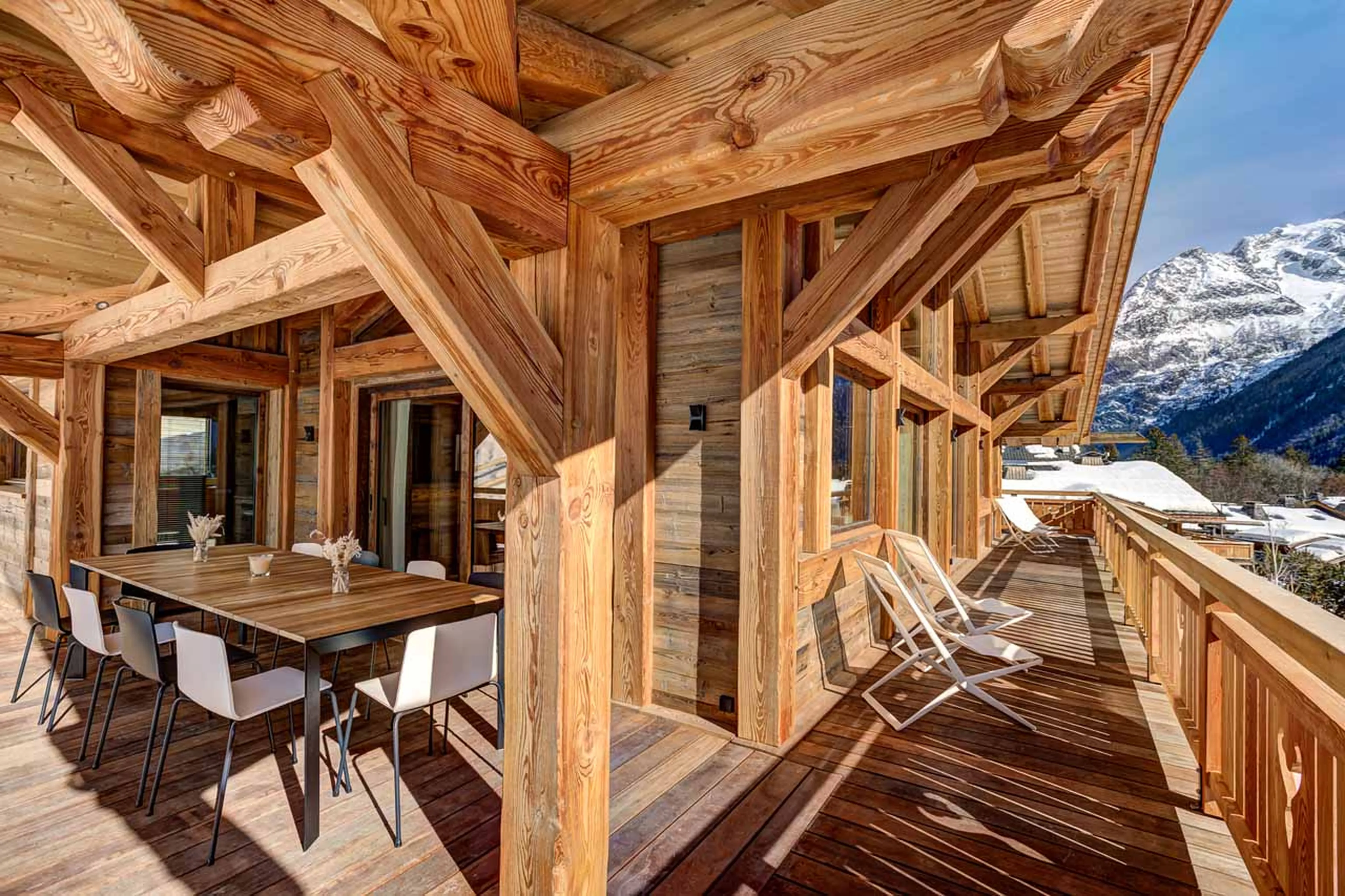 Al fresco dining at Chalet Saphir in Chamonix