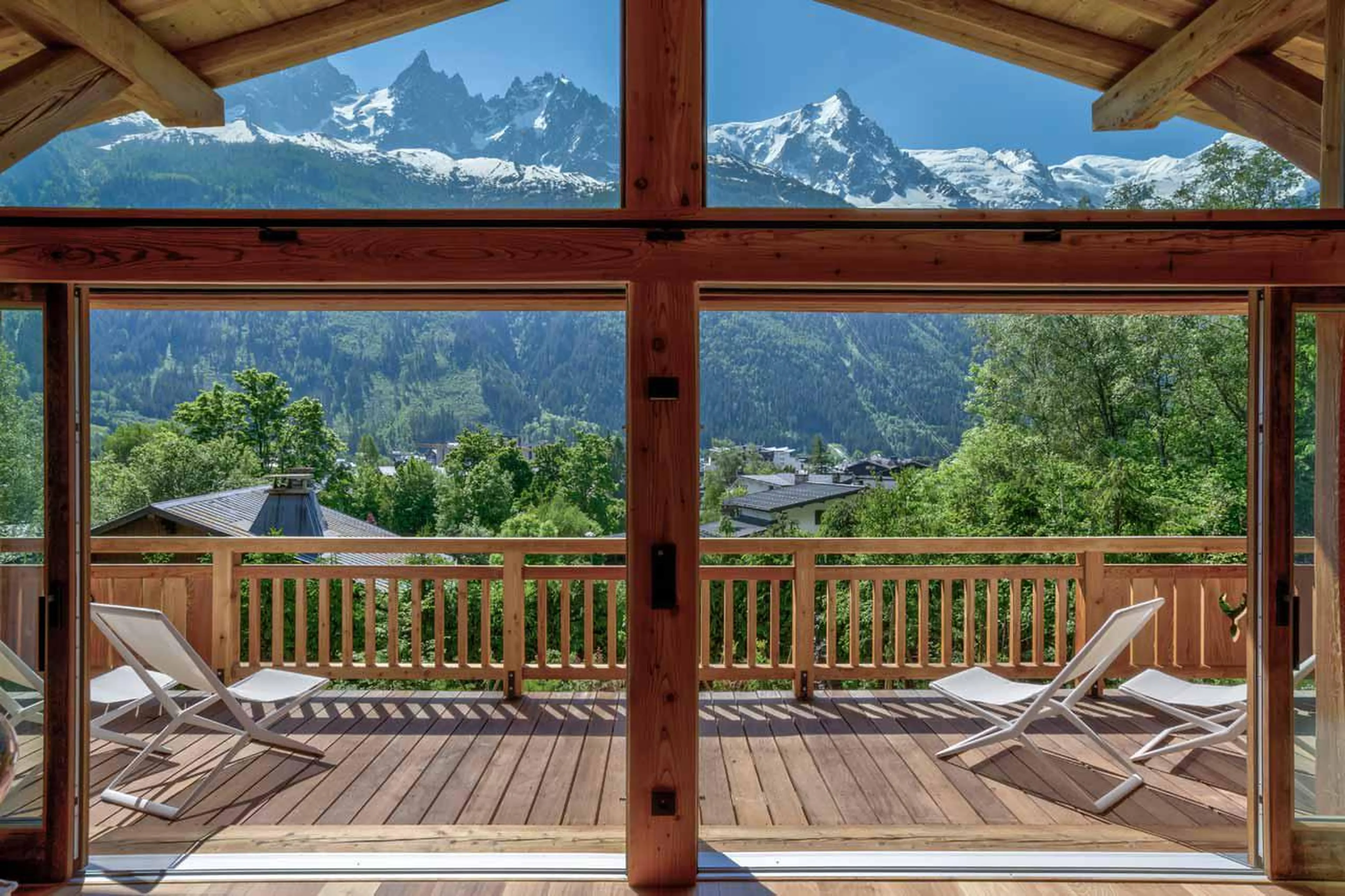 Outstanding views in summer from Chalet Saphir in Chamonix