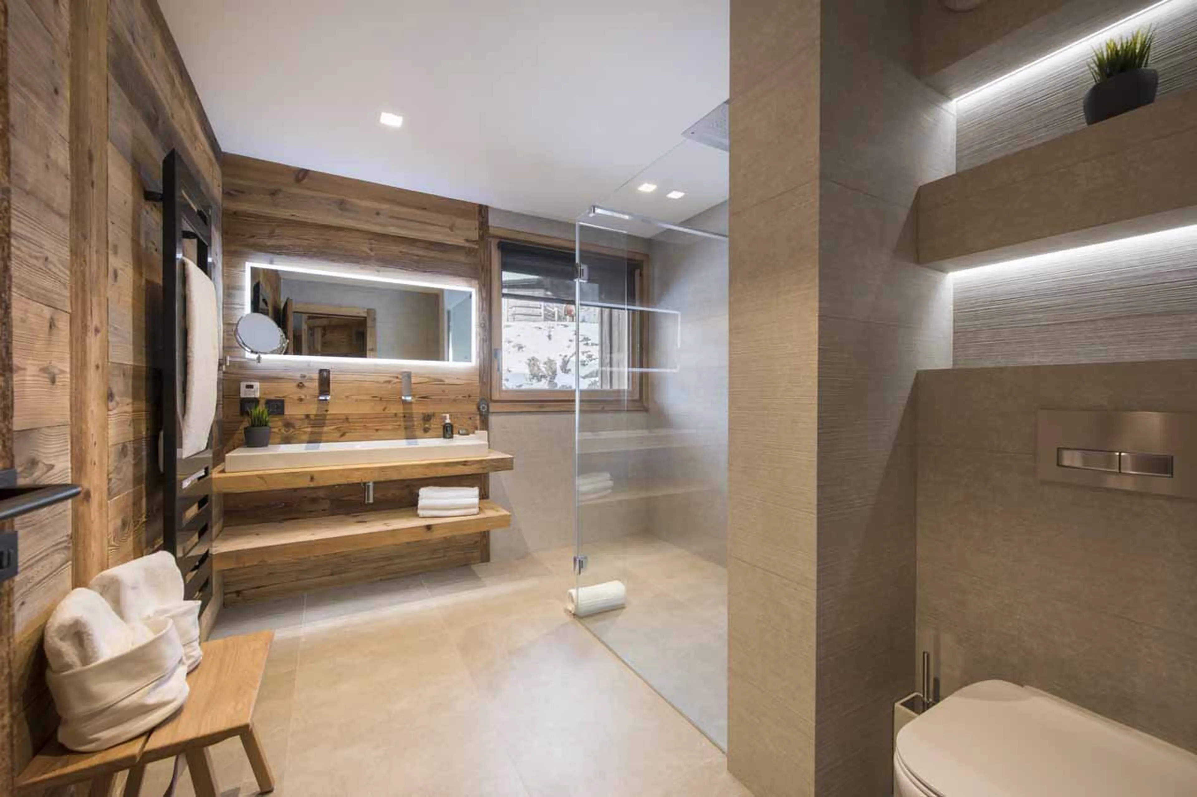 Shower room six at Chalet Sapphire in Morzine