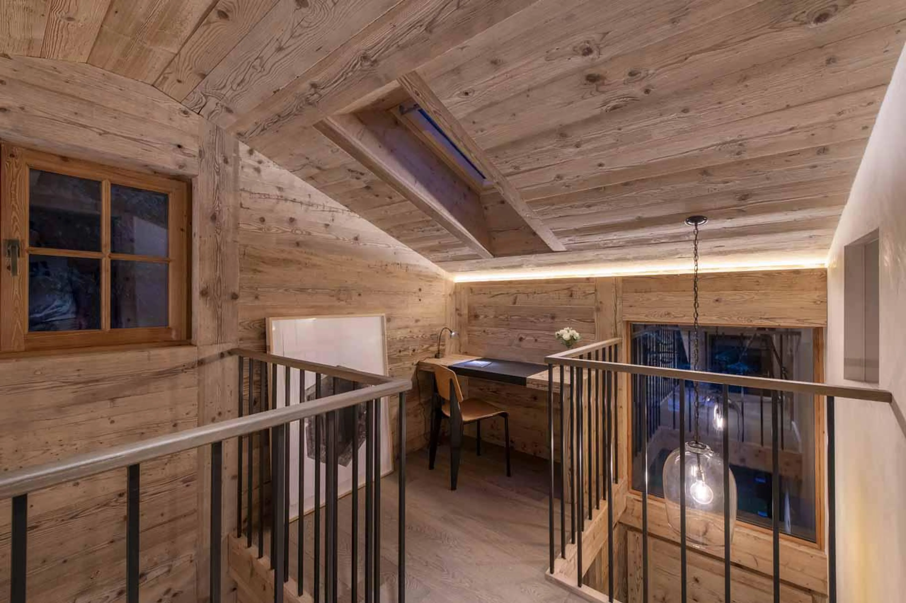 Office nook, Chalet Scandinavia, Verbier, Switzerland