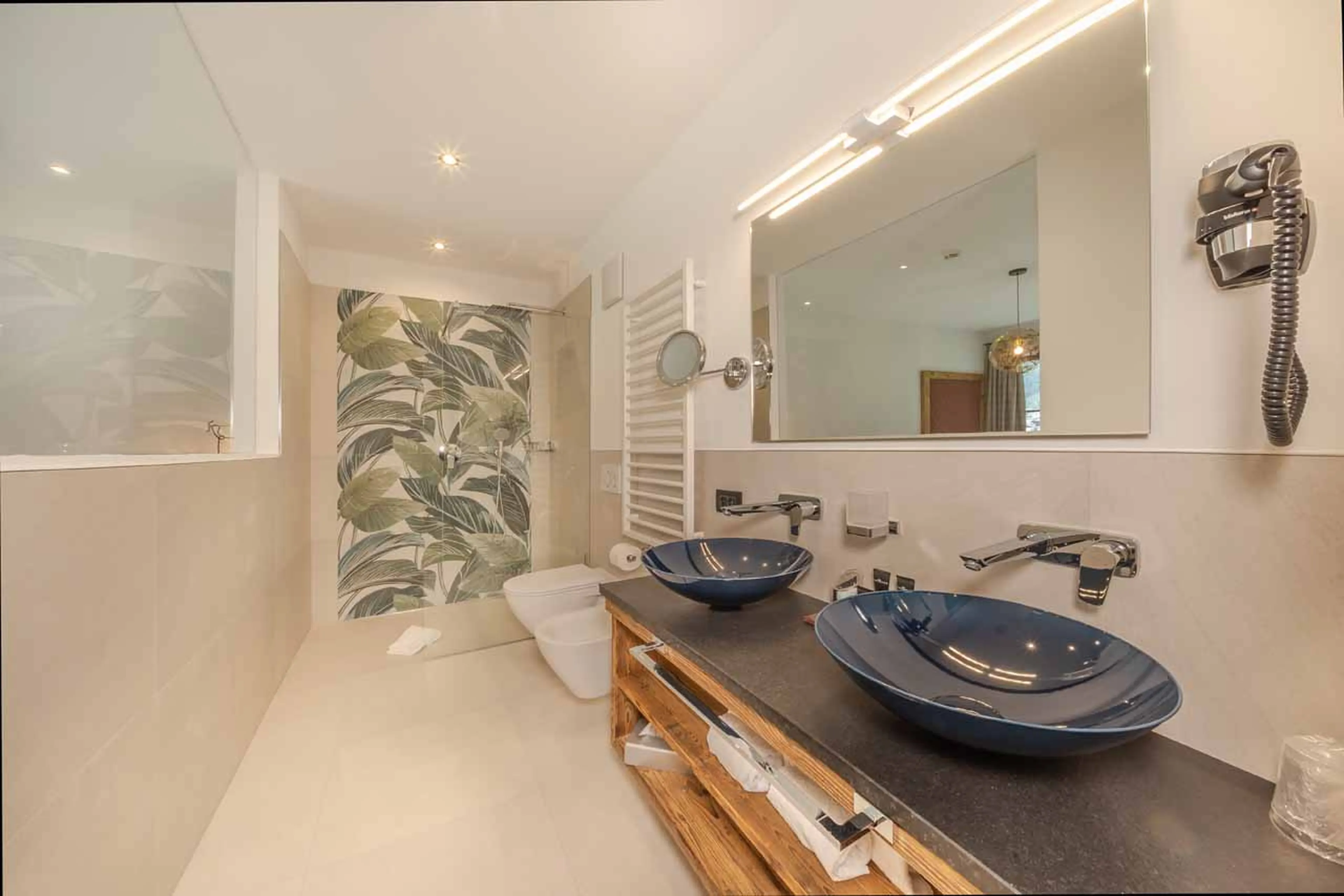 Bathroom three at Chalet Sellaronda in Val Gardena