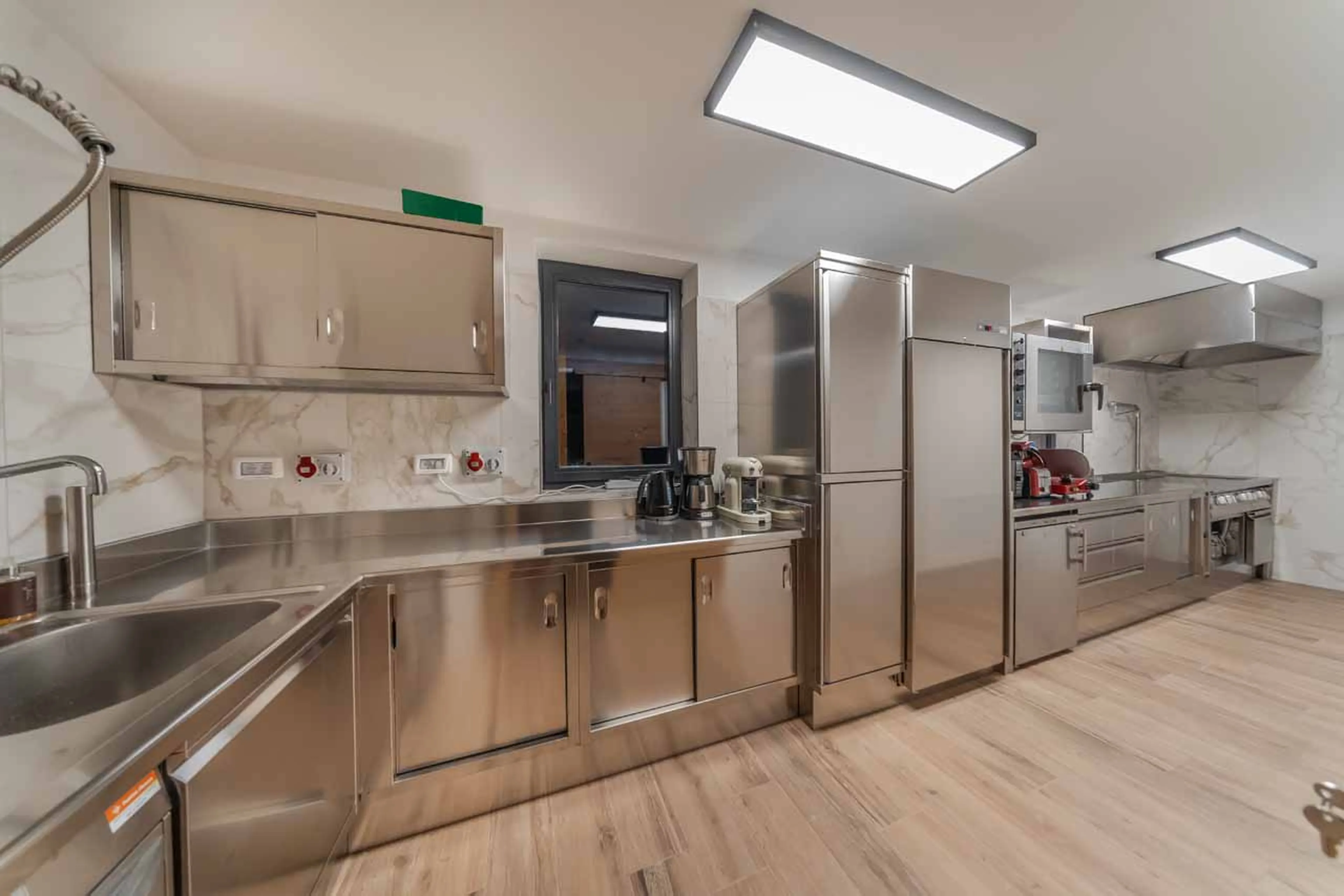 Kitchen at Chalet Sellaronda in Val Gardena