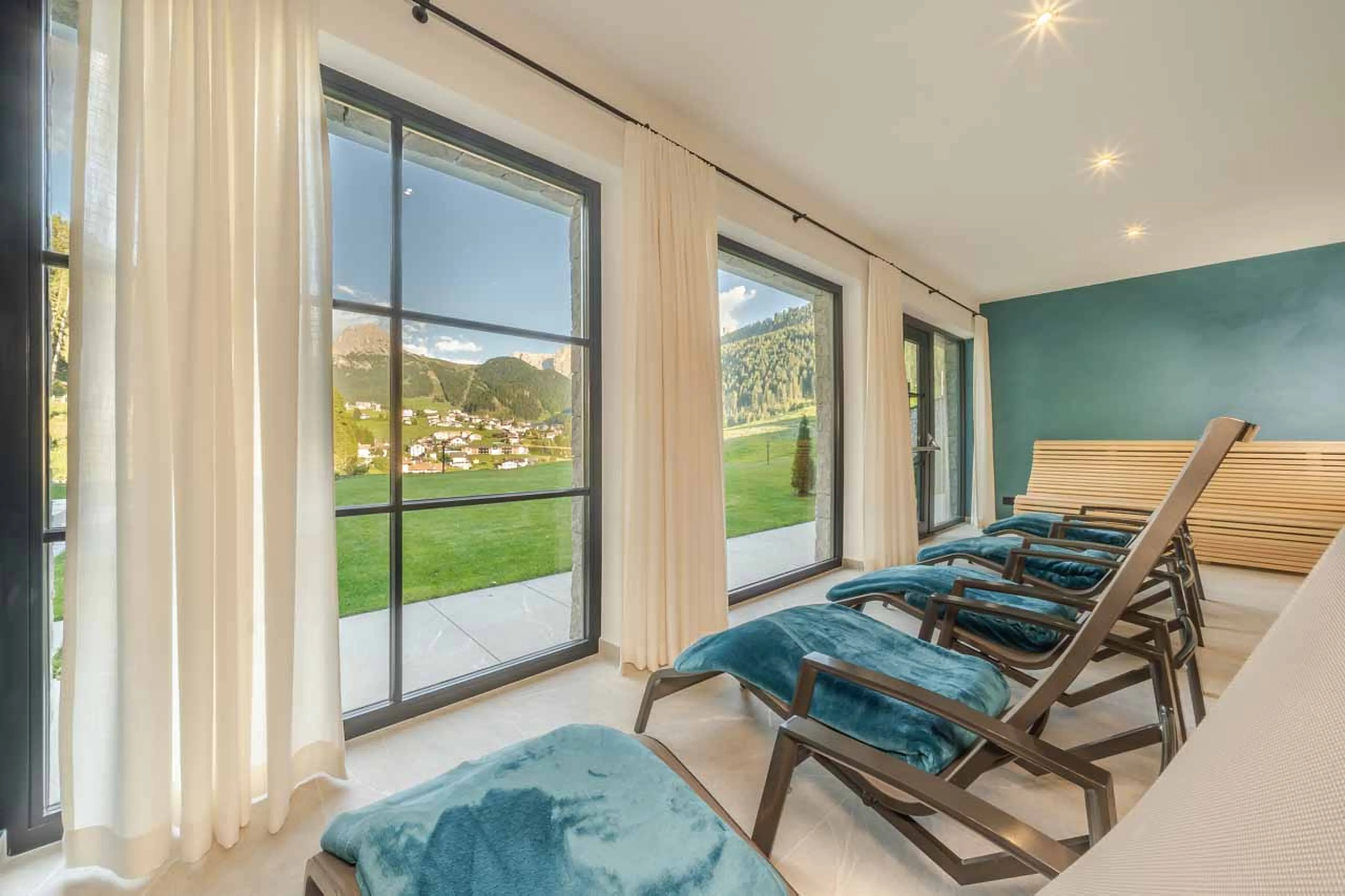 Spa relaxation area at Chalet Sellaronda in Val Gardena