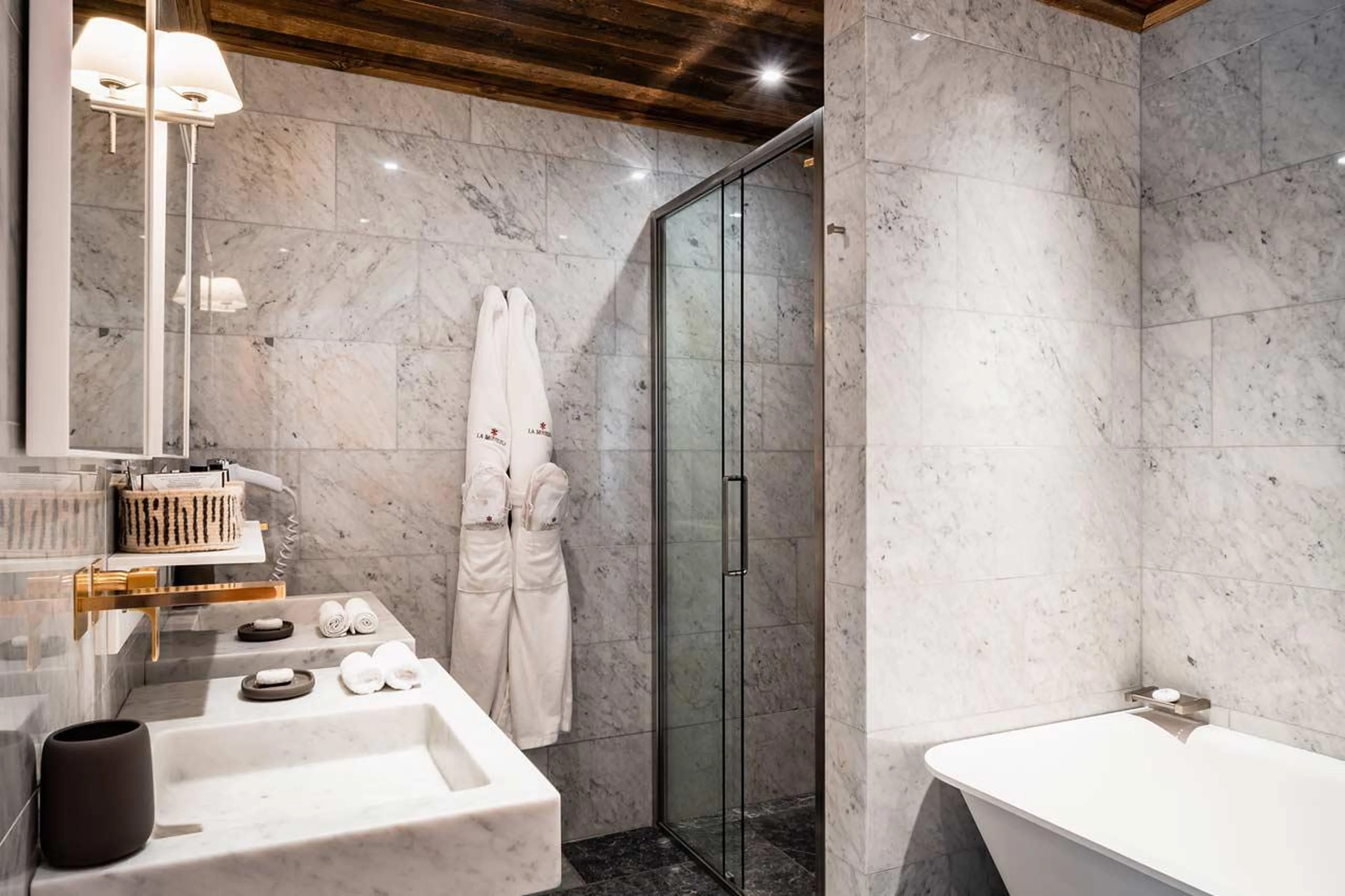 En-suite bathroom two in Chalet Sequoia in Val d’ Isere