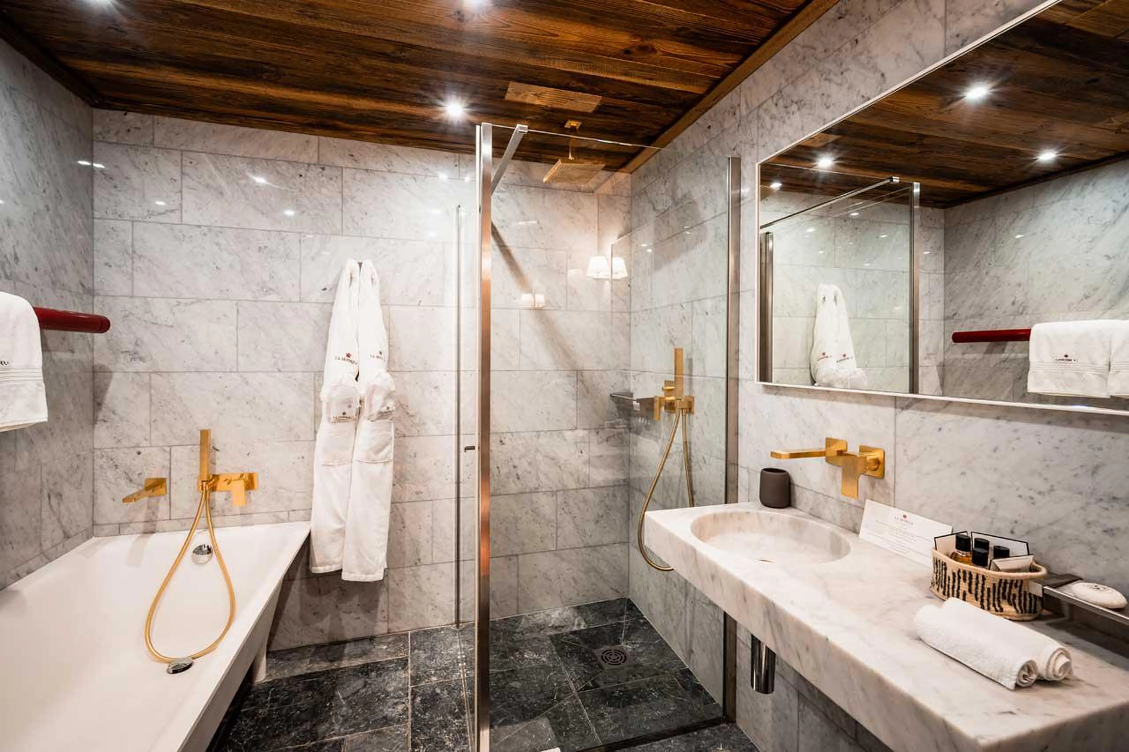 En-suite bathroom five of Chalet Sequoia in Val d’ Isere