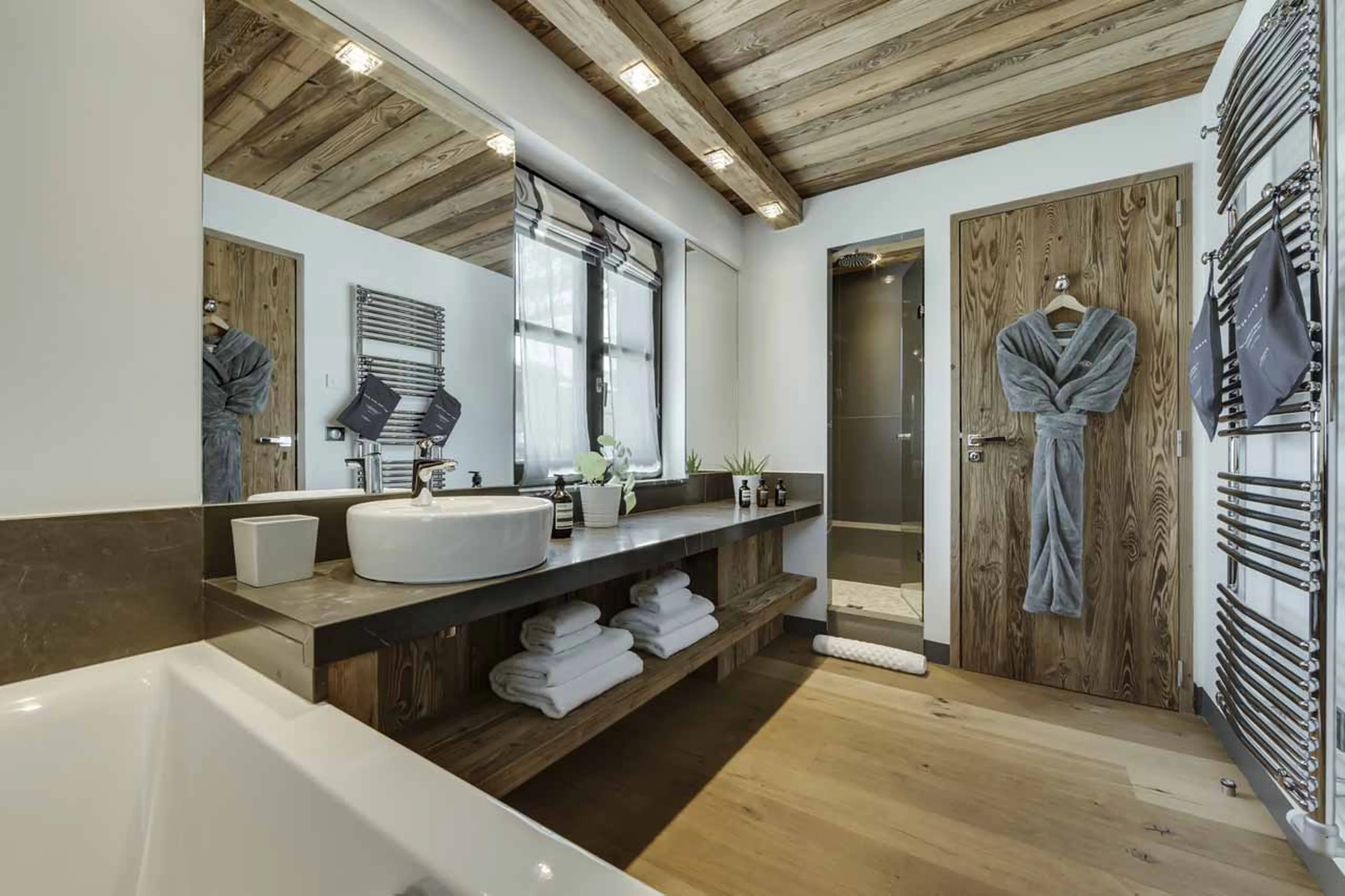 Bathroom one at Chalet Shar Pei in Val d'Isere