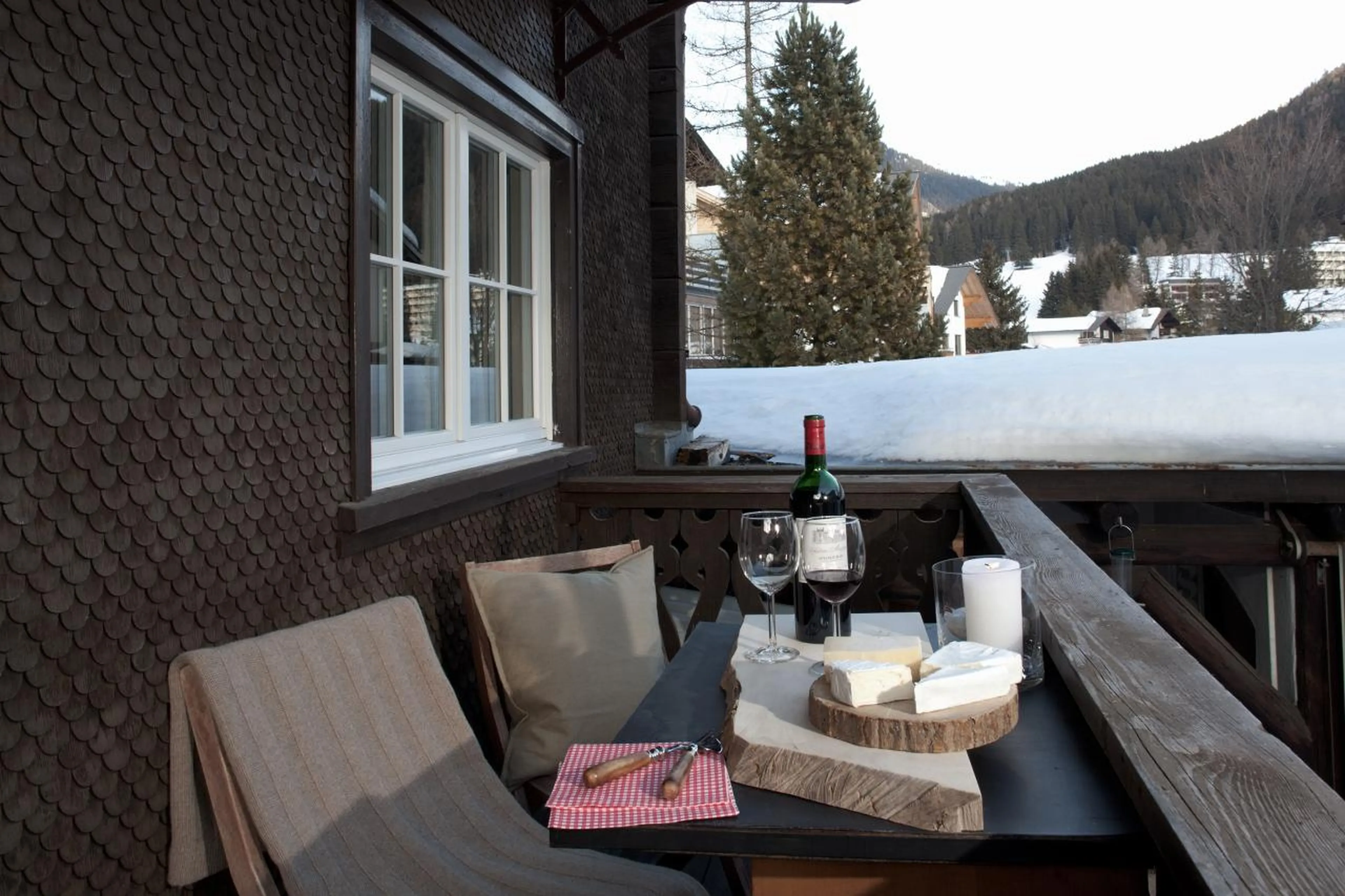 Furnished balcony of Chalet Chocolate Box in Davos