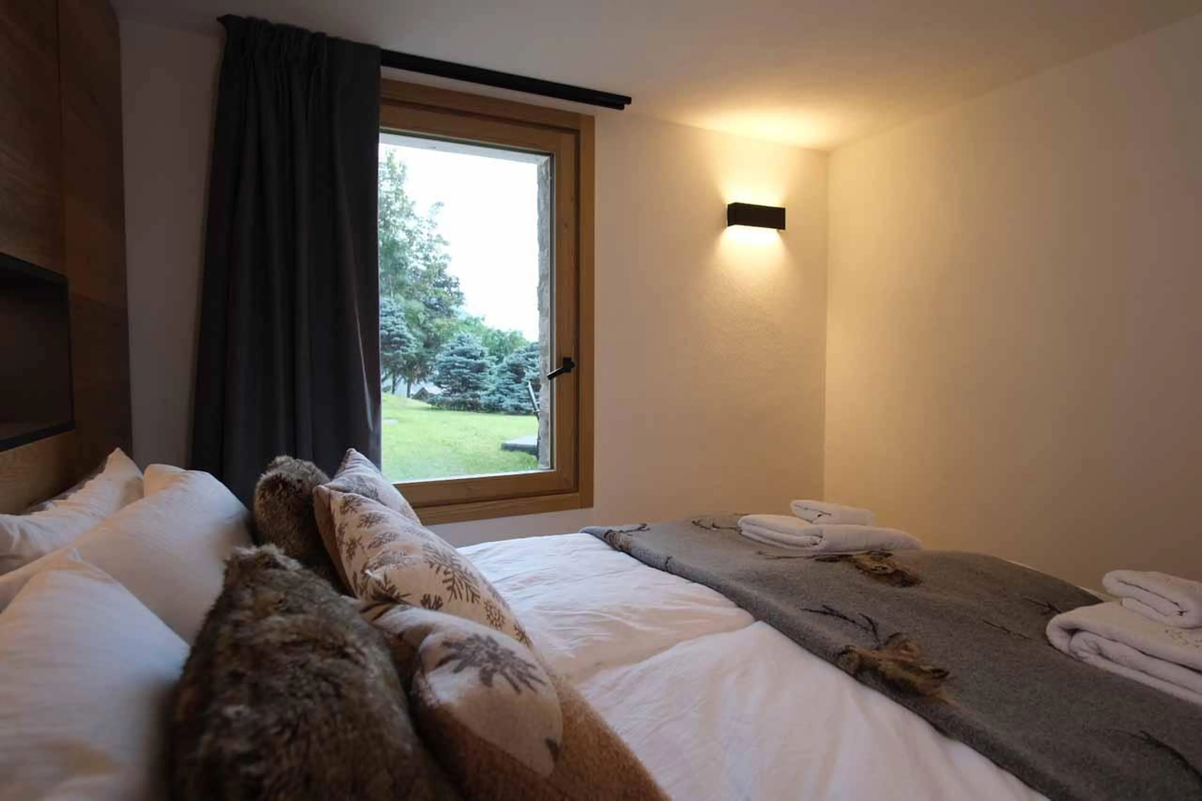 Cosy bedroom at Chalet Snostorm in Breuil-Cervinia