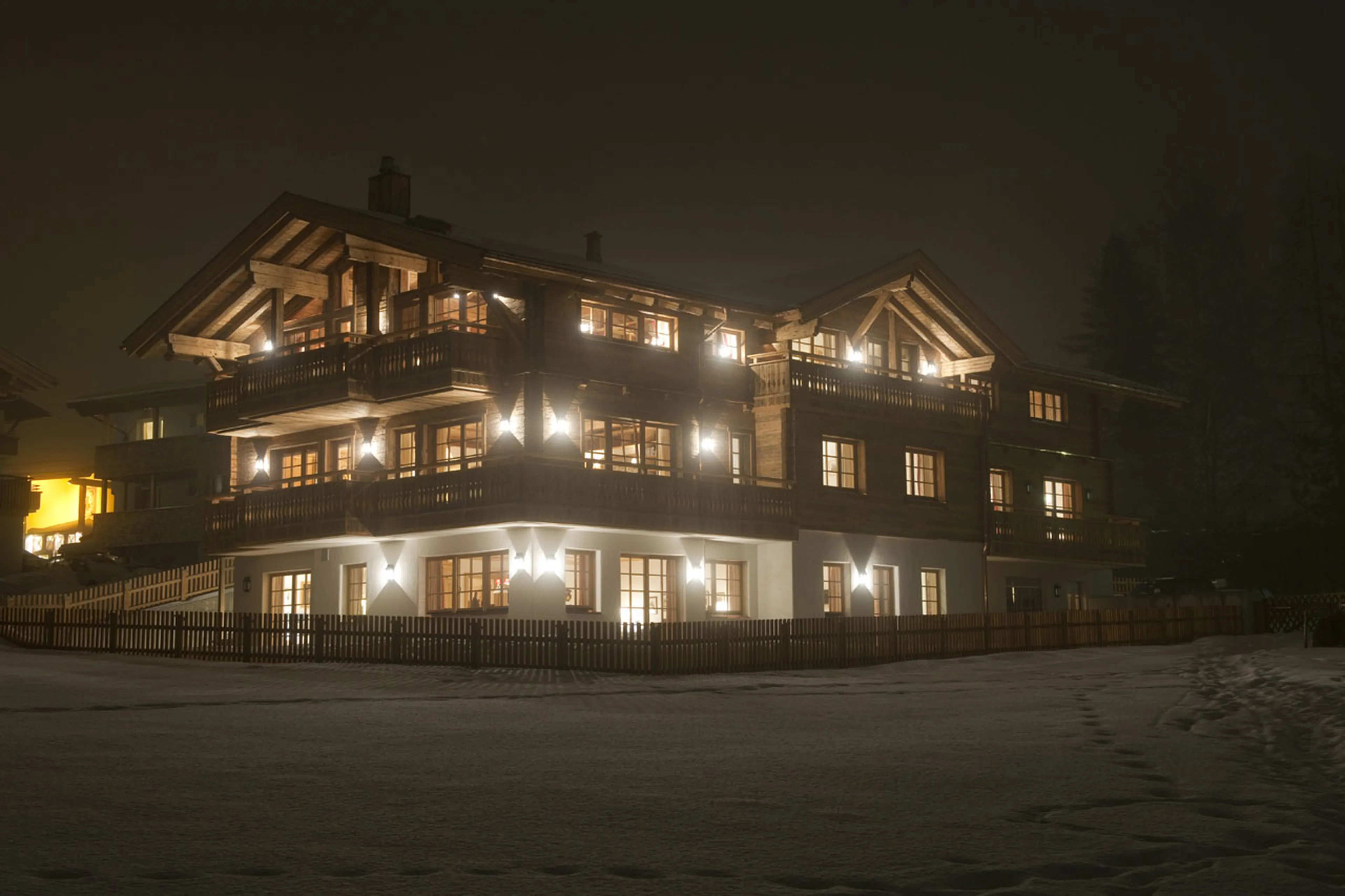 Chalet Soline in St Anton at night