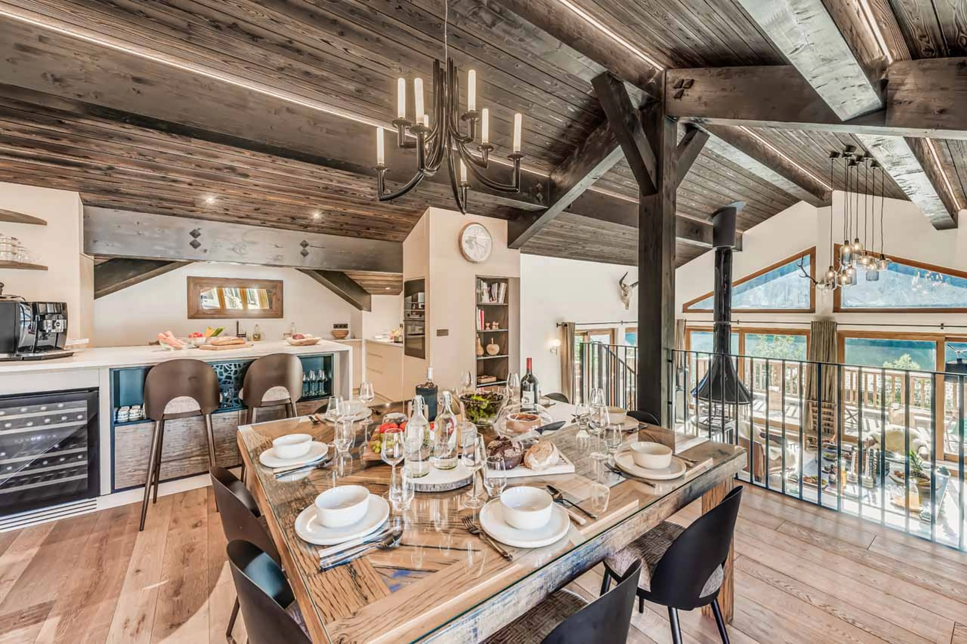 Dining area in Chalet Les Sources de la Davie, Tignes