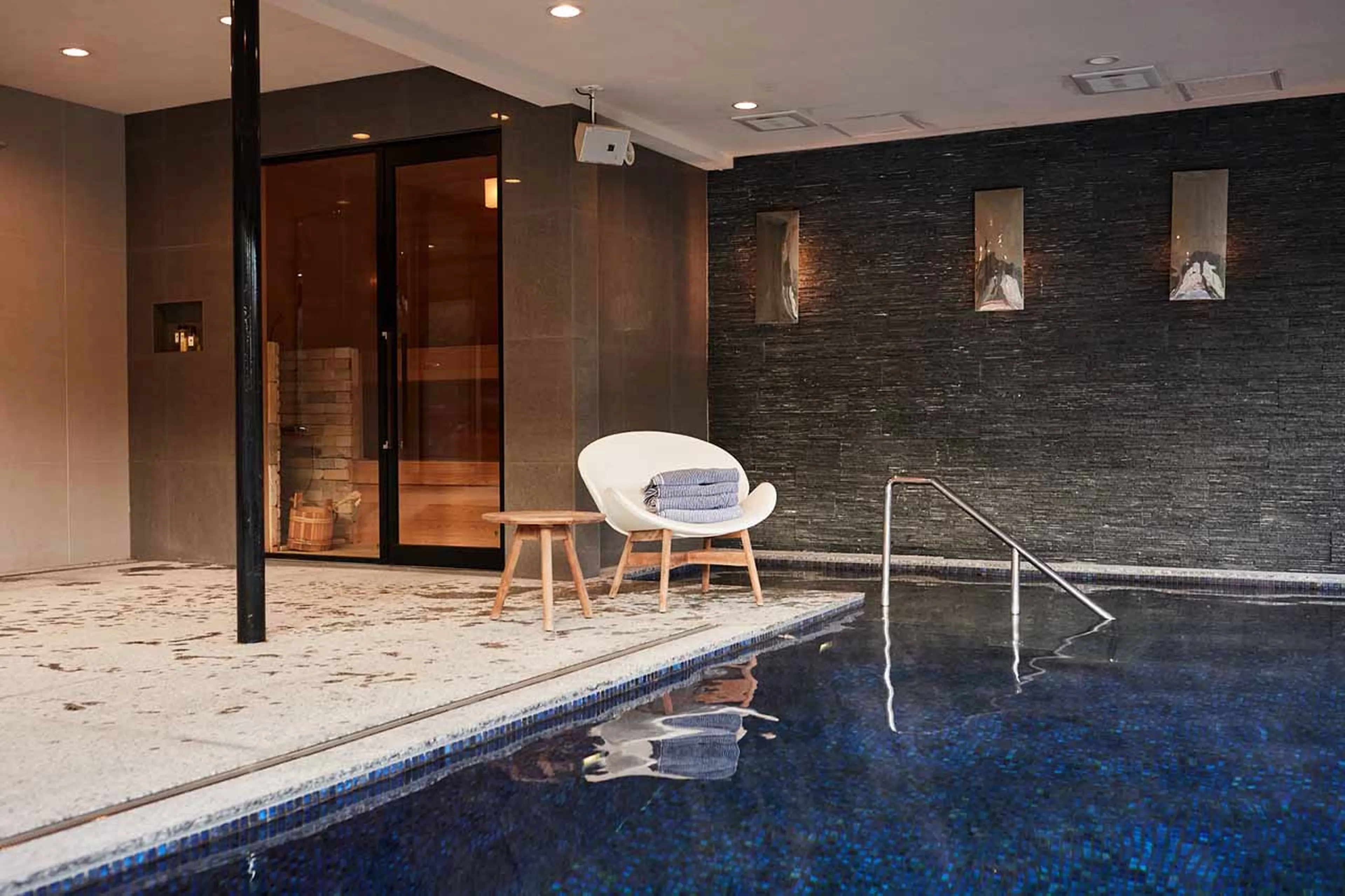 Pool and sauna at Seasons Residence in Niseko