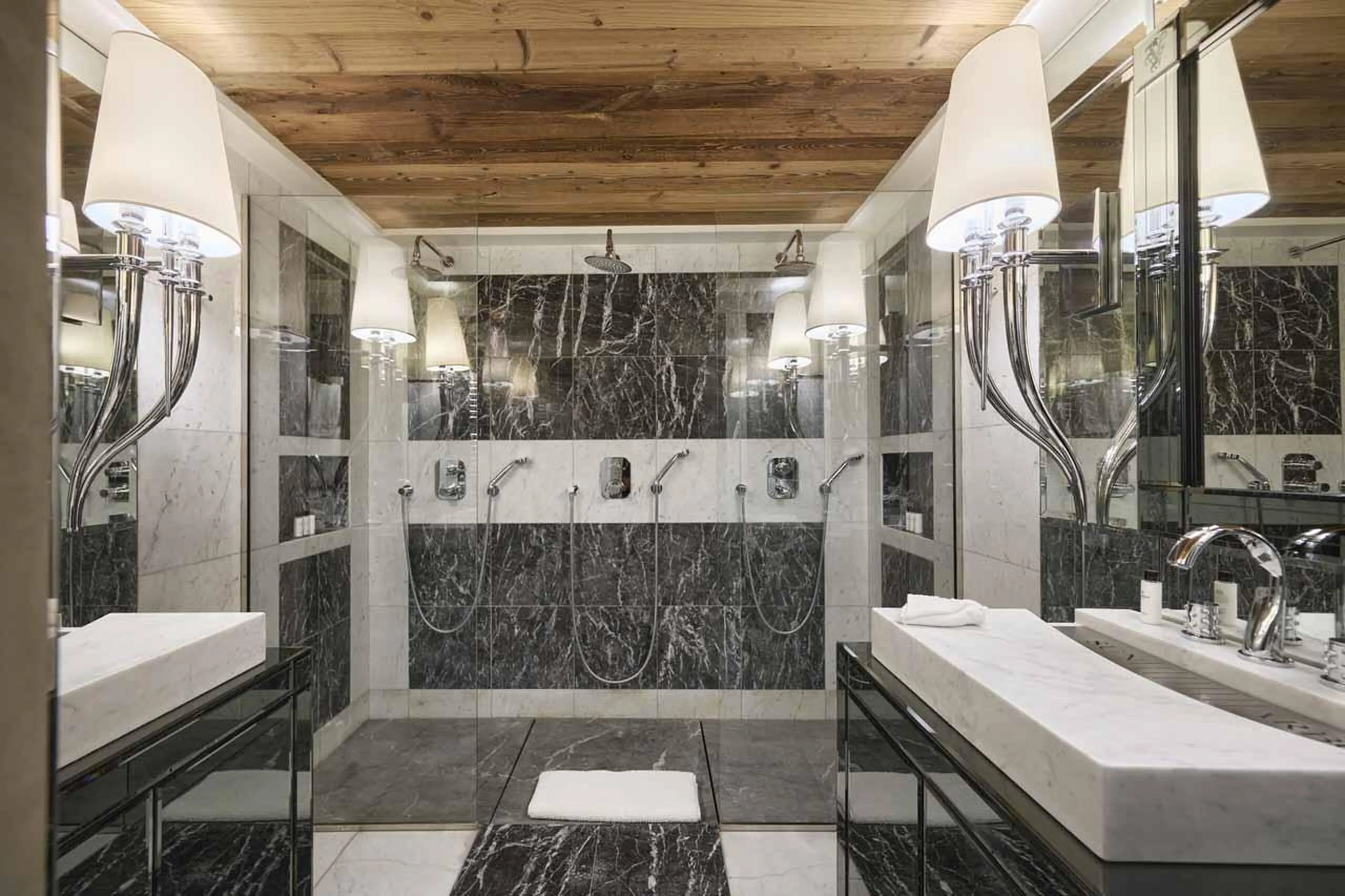 Bathroom six at Chalet Sun in Megeve