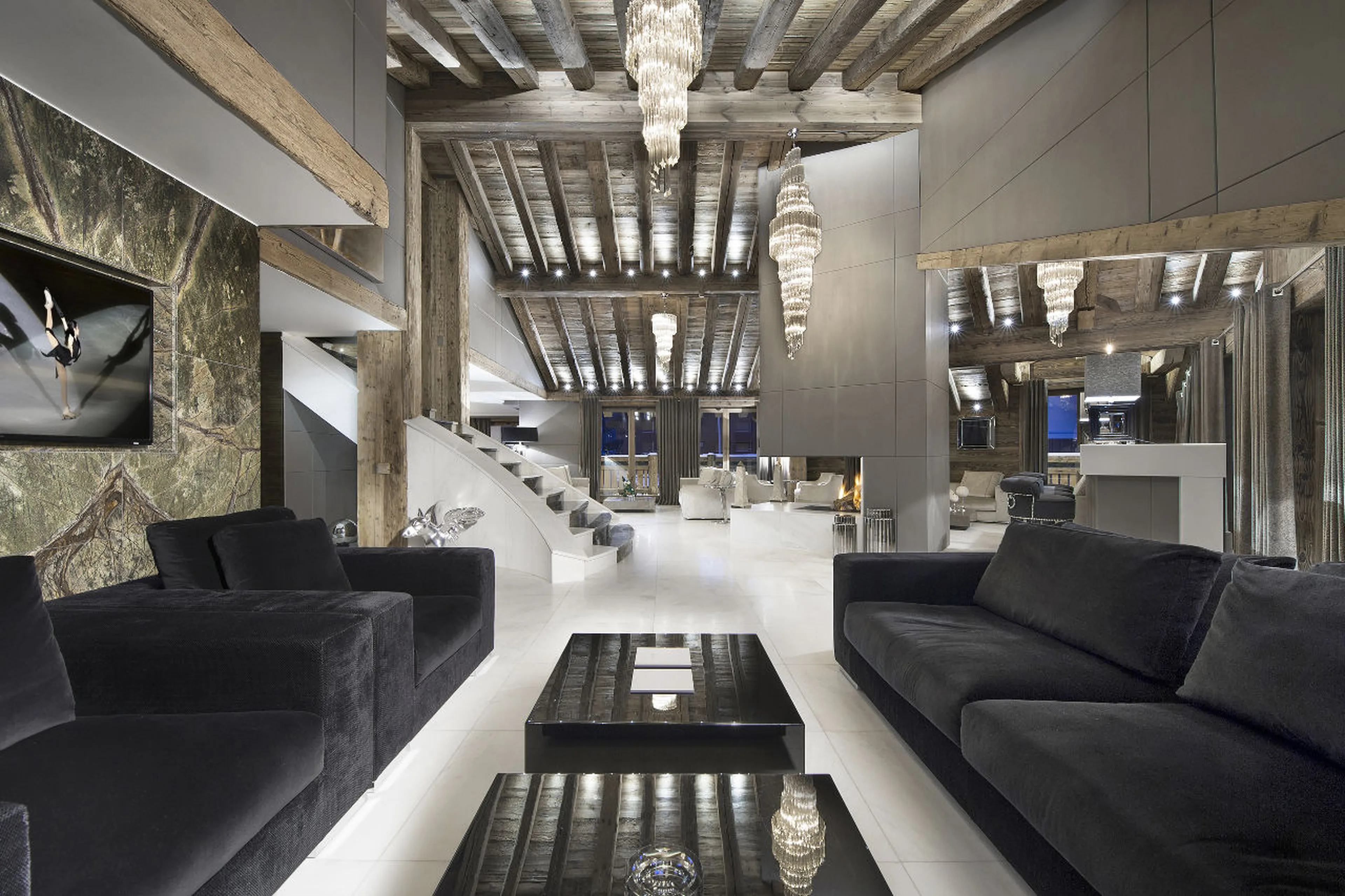 Two comfortable lounge areas in Chalet Tahoe in Courchevel 1850