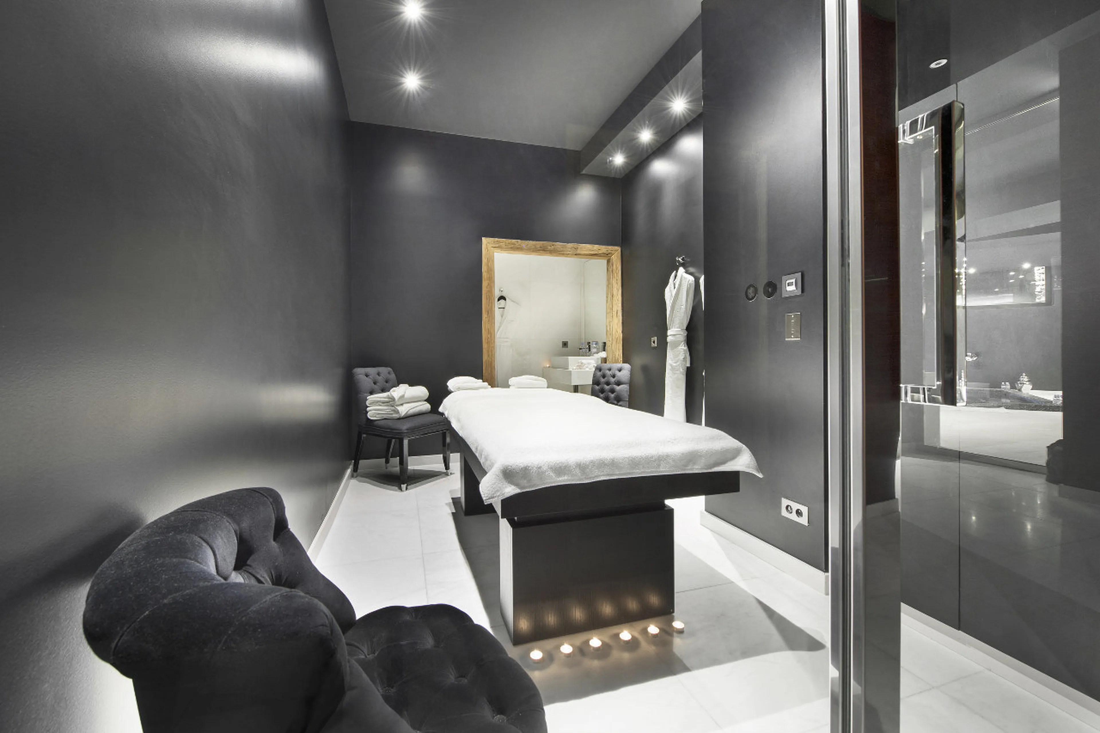 Massage room to release all stress and strain in Chalet Tahoe in Courchevel 1850