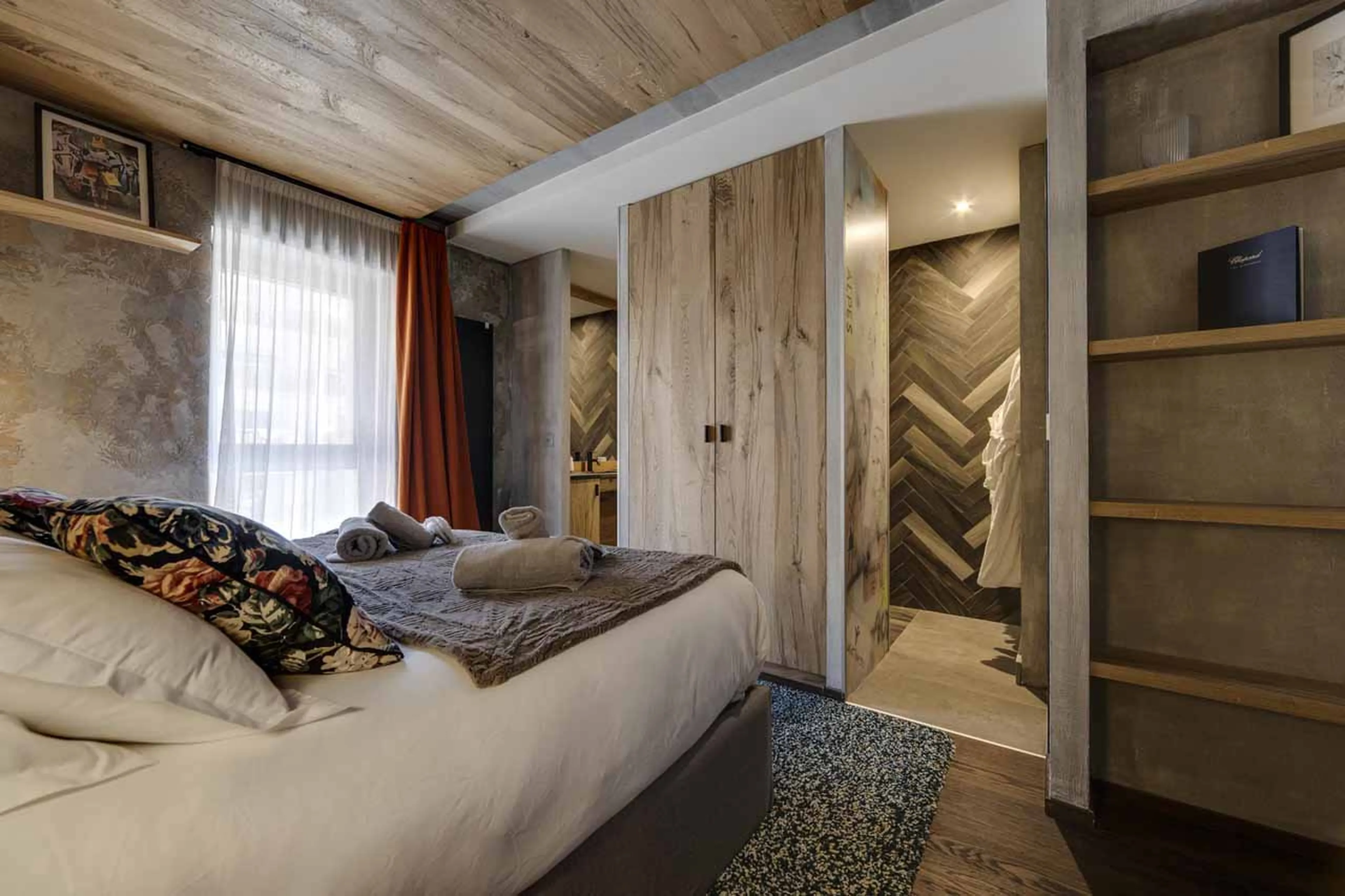 Access to en-suite shower room at Apartment Tajj in Tignes