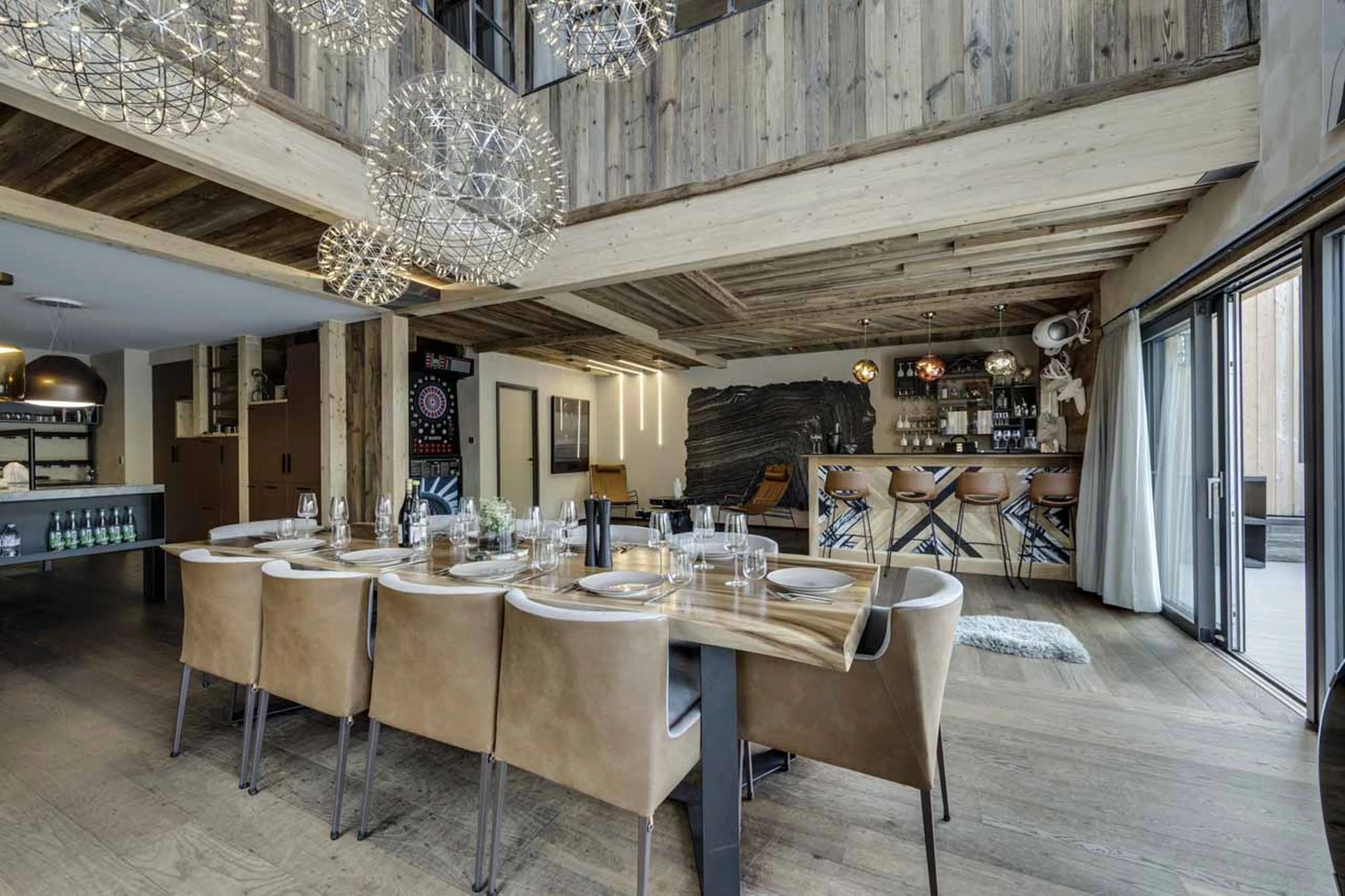 Dining table at Apartment Tajj in Tignes