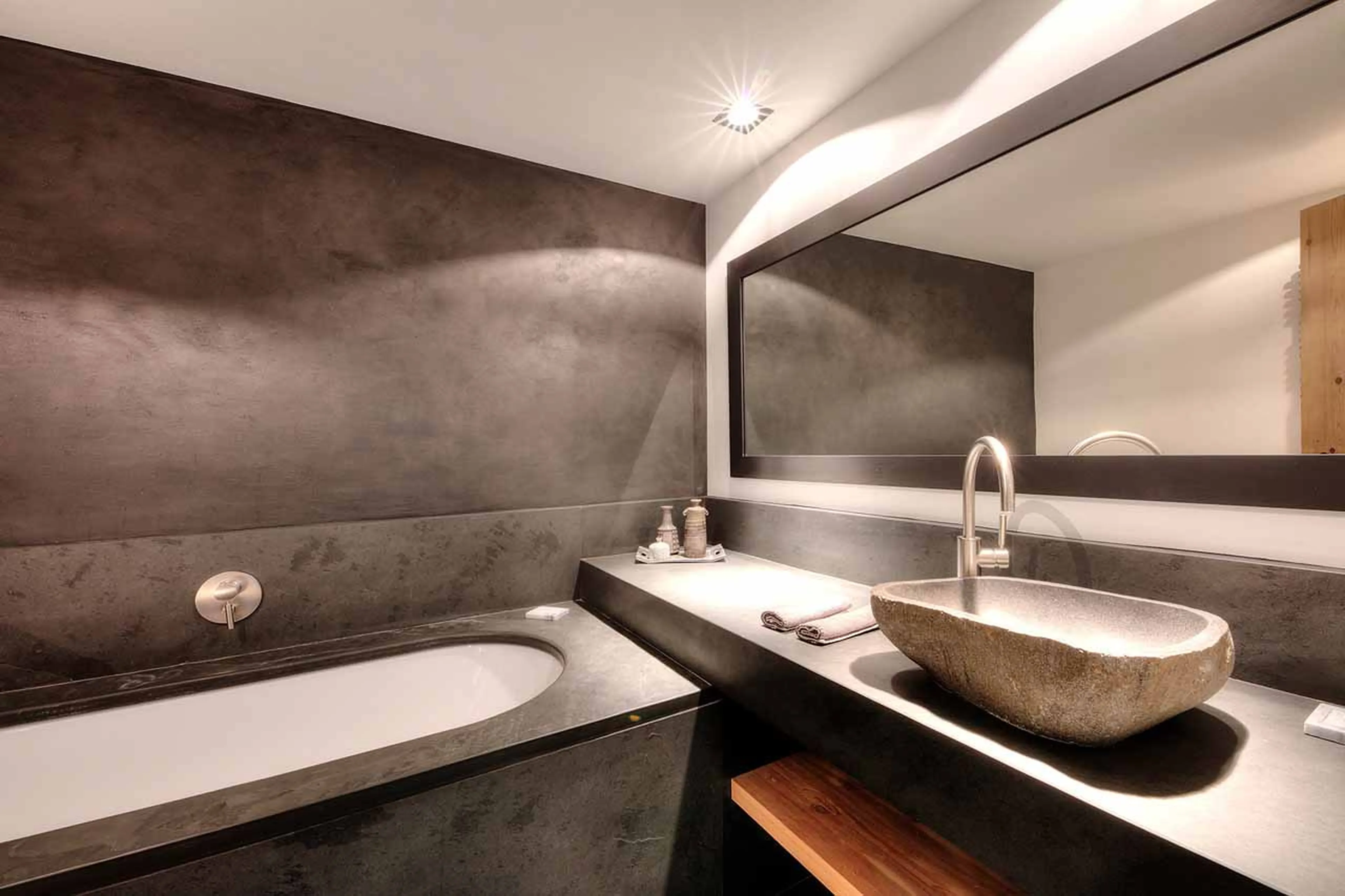 Bedroom 6 en-suite at Chalet Tao in Megeve