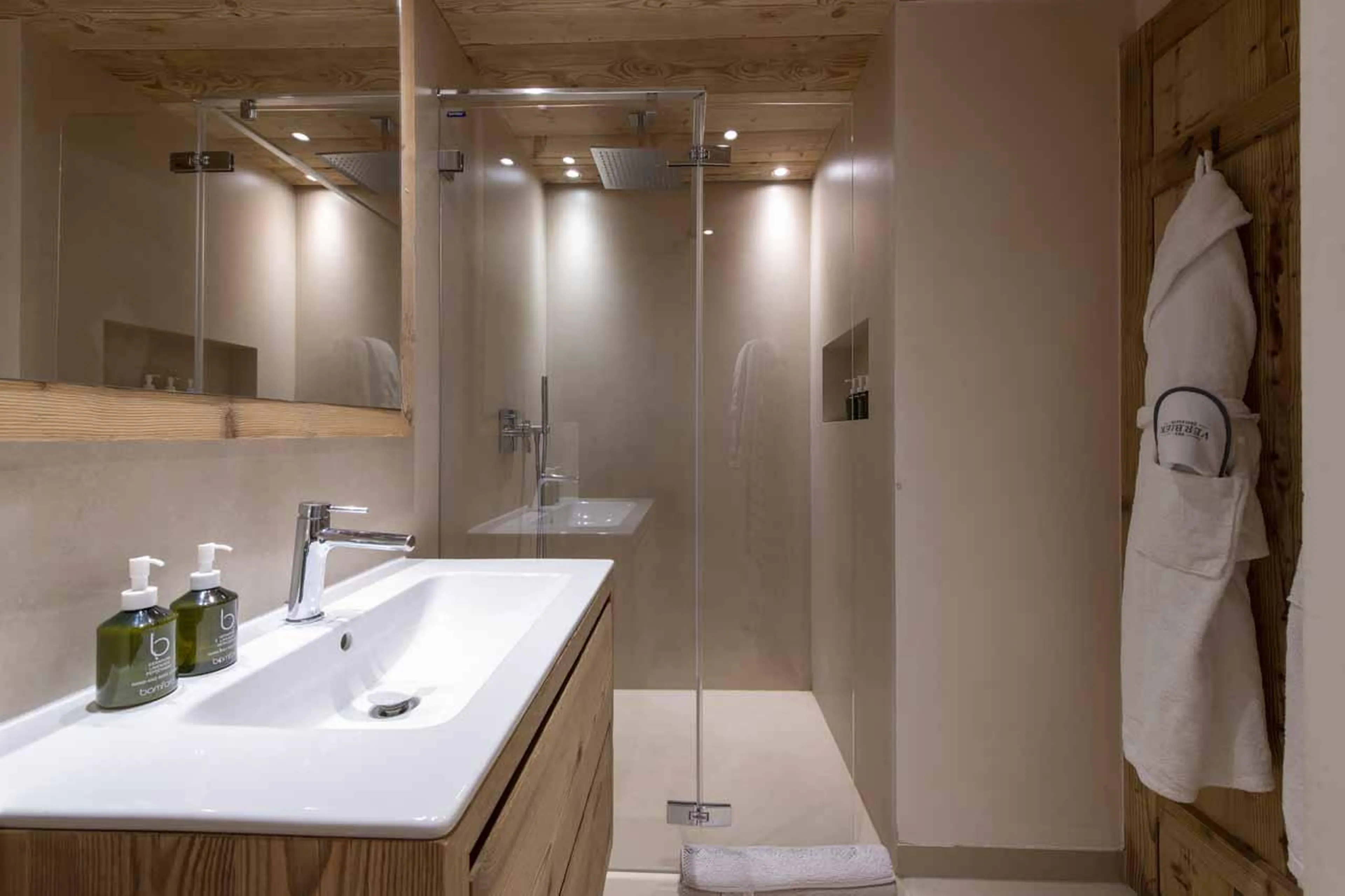 Shower room five at Chalet Teredo in Verbier