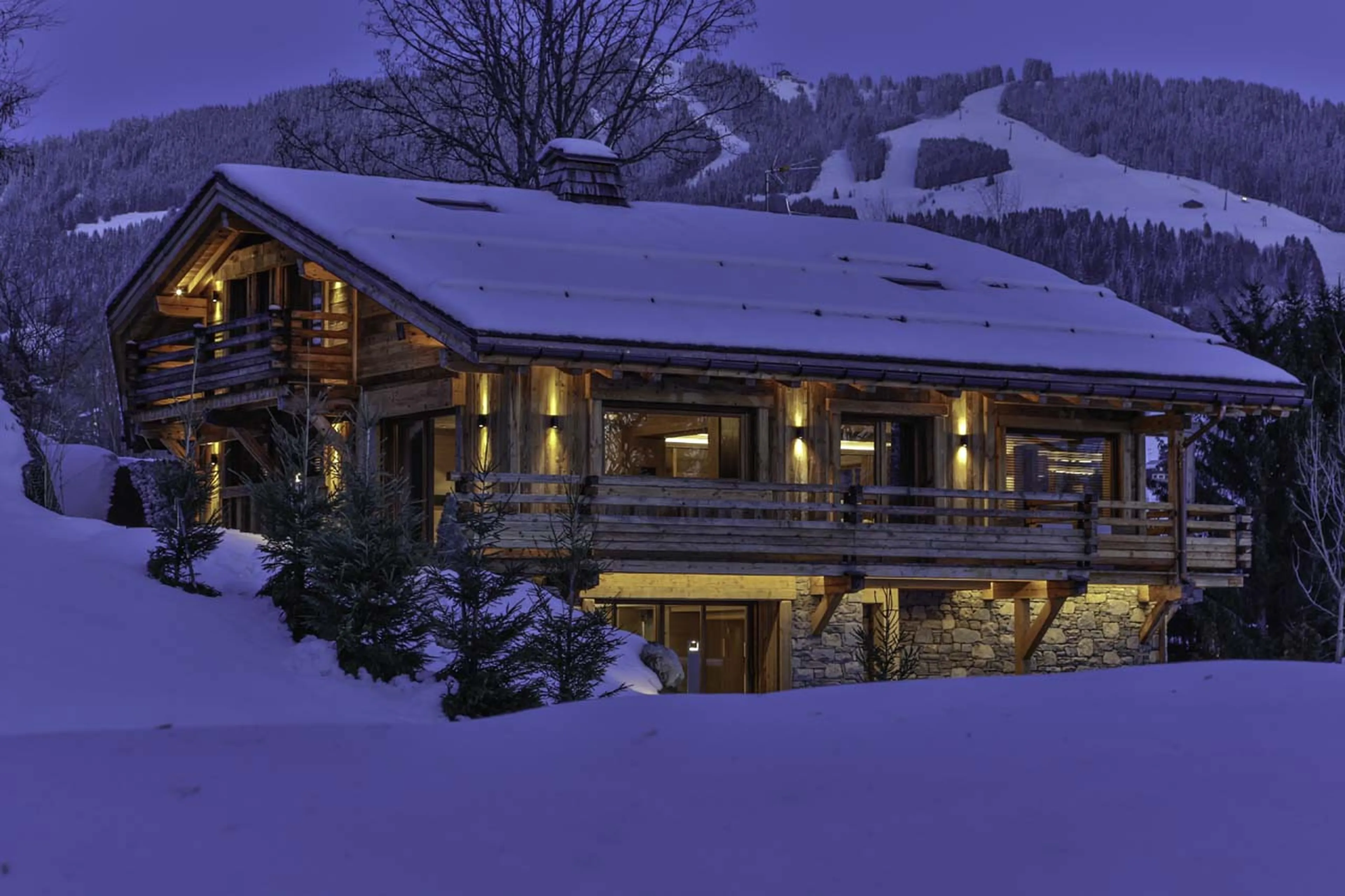 Exterior of Chalet Thanasis in Megeve at night