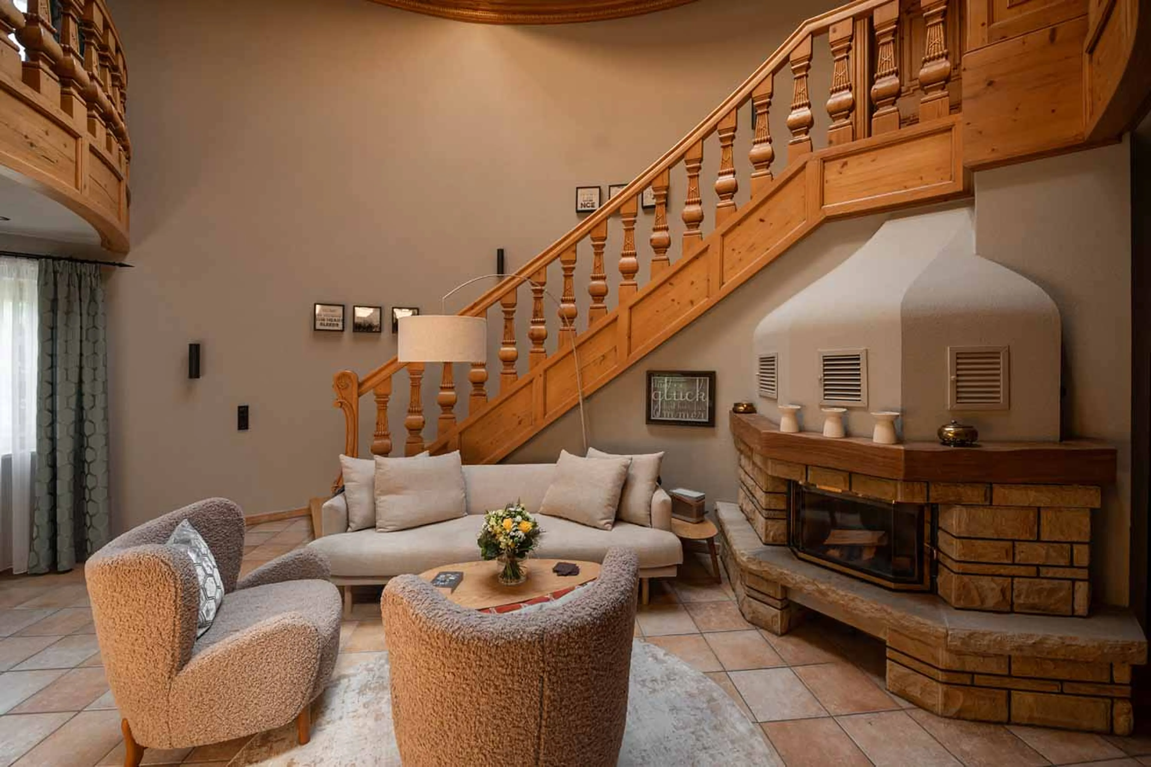 Hall/living area at Chalet Toda in Lech