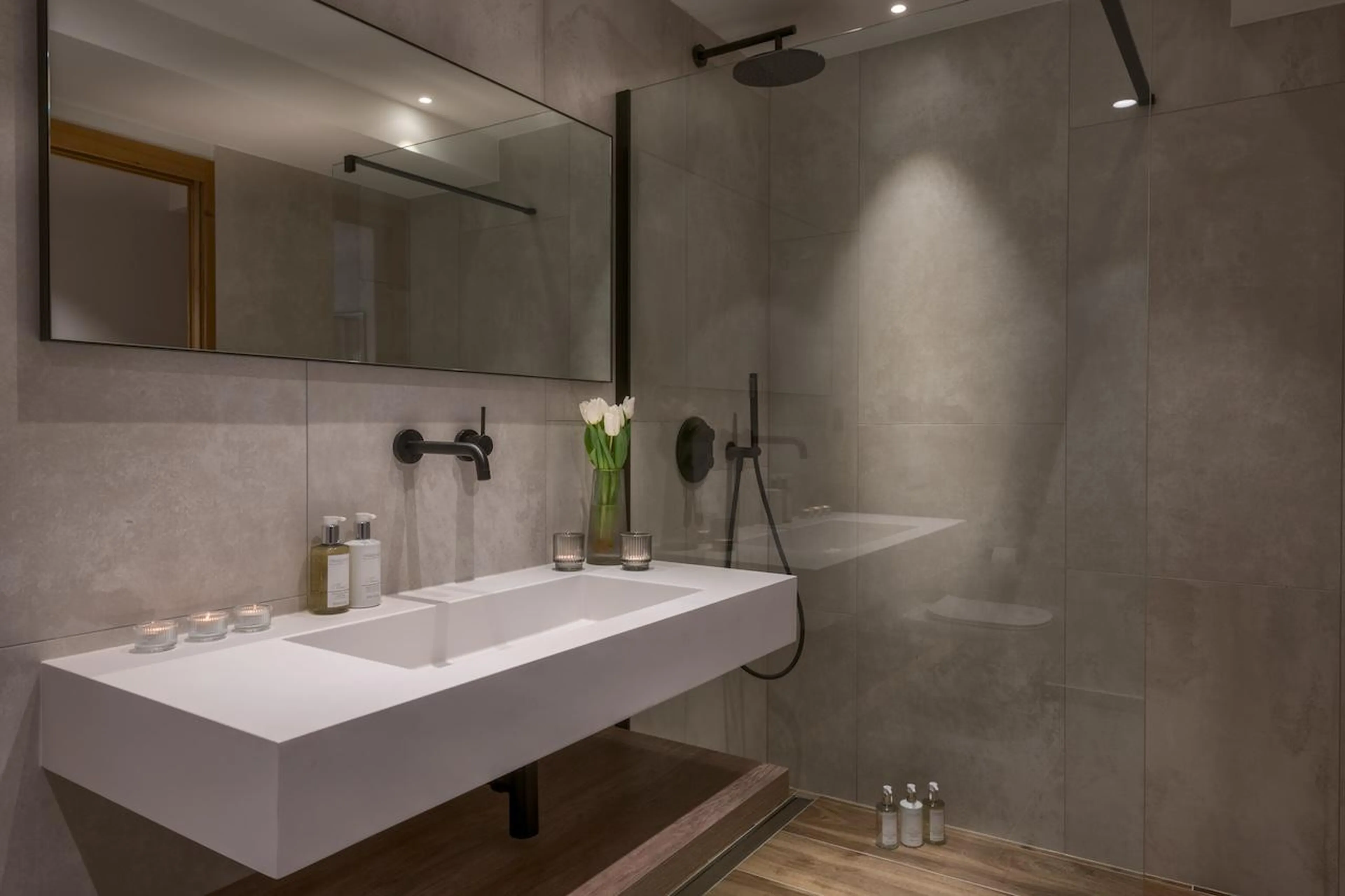 En-suite shower room at Chalet Tosca in Les Gets