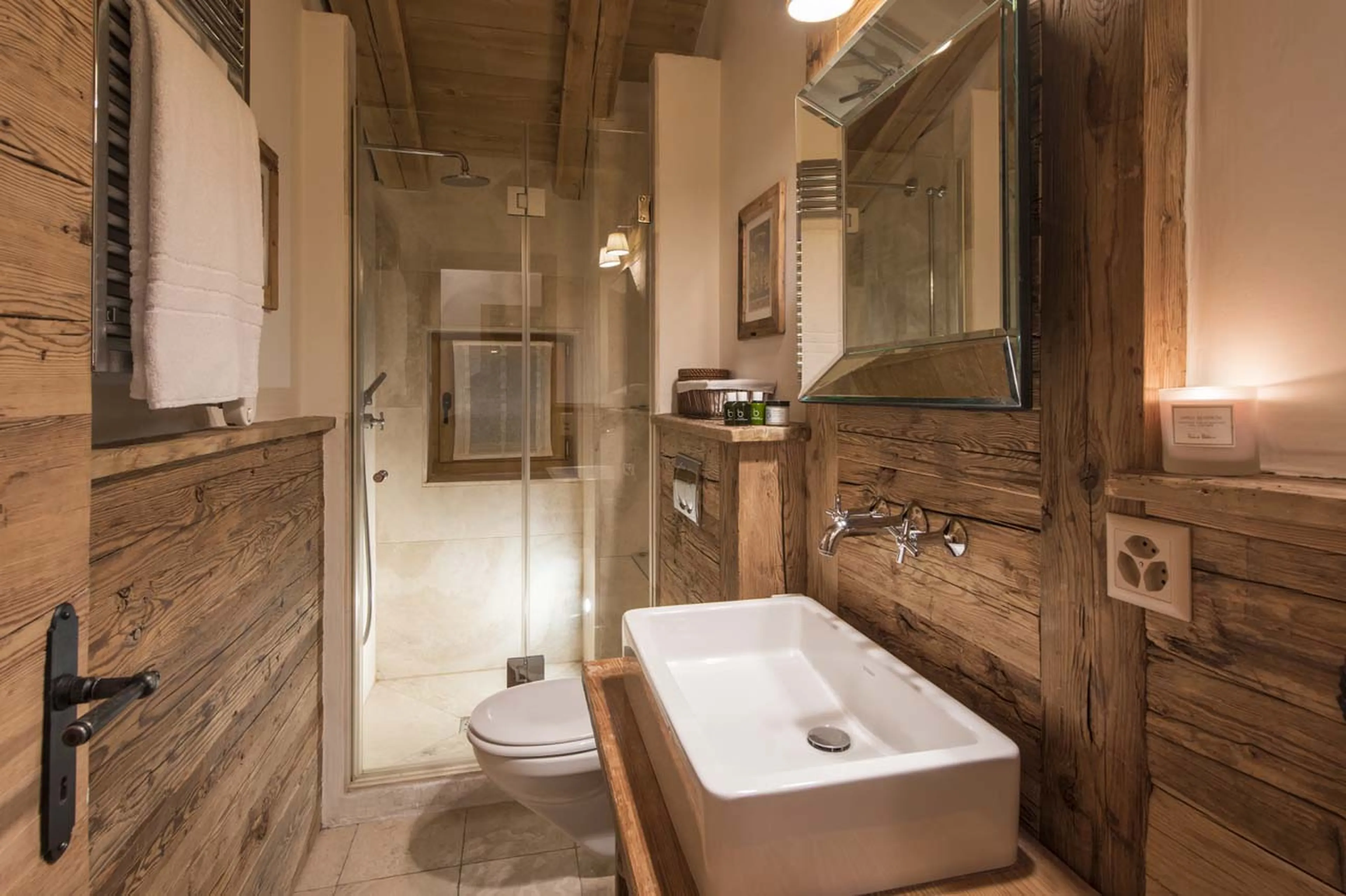 En-suite shower room at Penthouse Treize Etoiles in Verbier