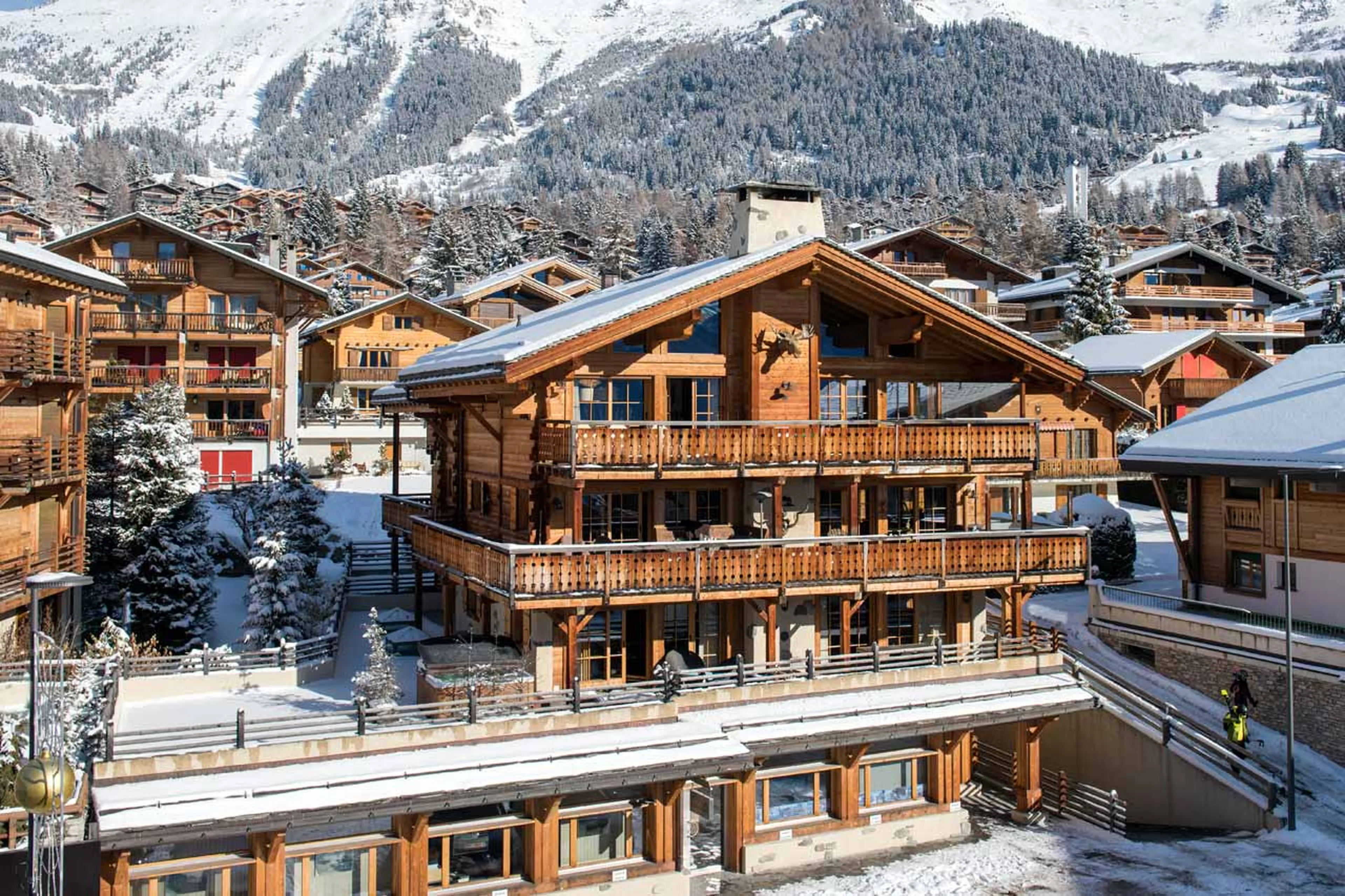 Exterior of Penthouse Treize Etoiles in Verbier